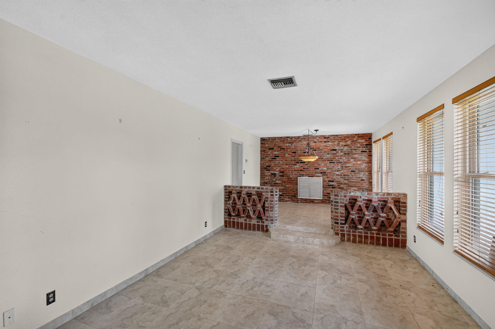 8 Bell Lane Property Photo 10