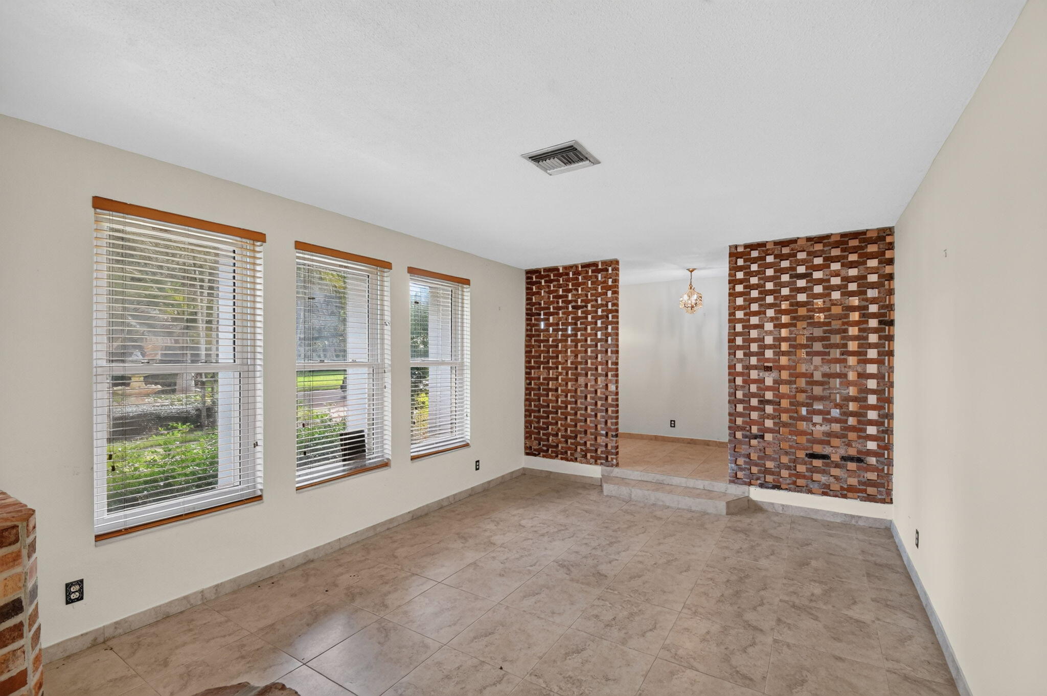 8 Bell Lane Property Photo 12