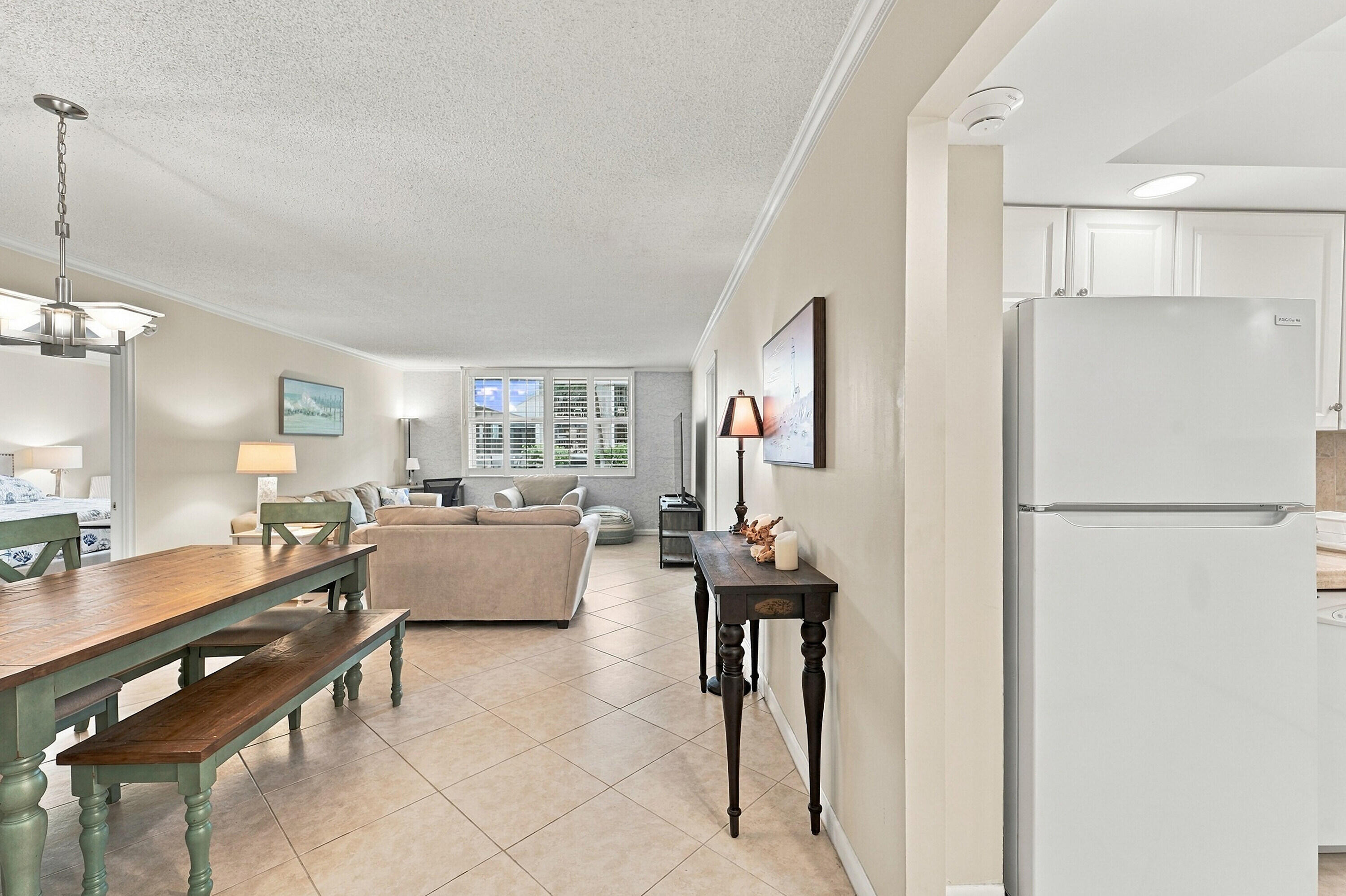 2000 S Ocean Boulevard Lb Property Photo 1