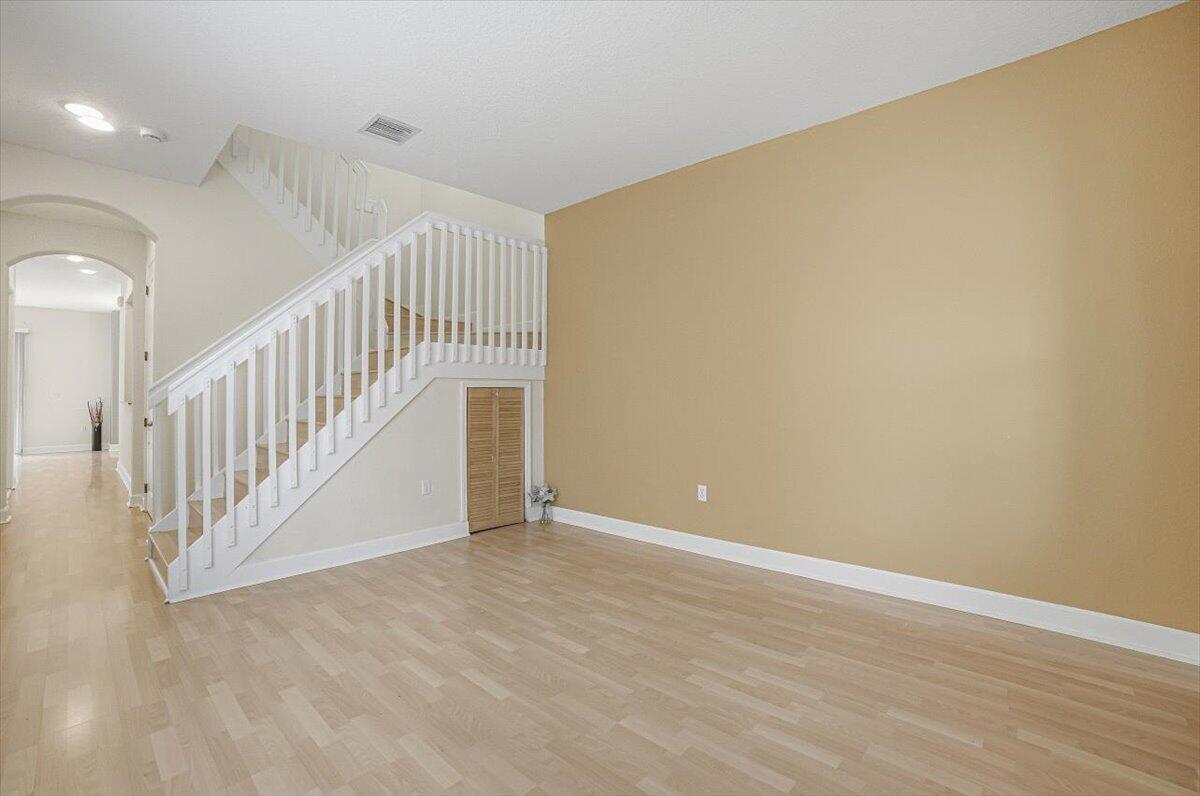 8706 Blaze Court Property Photo 6