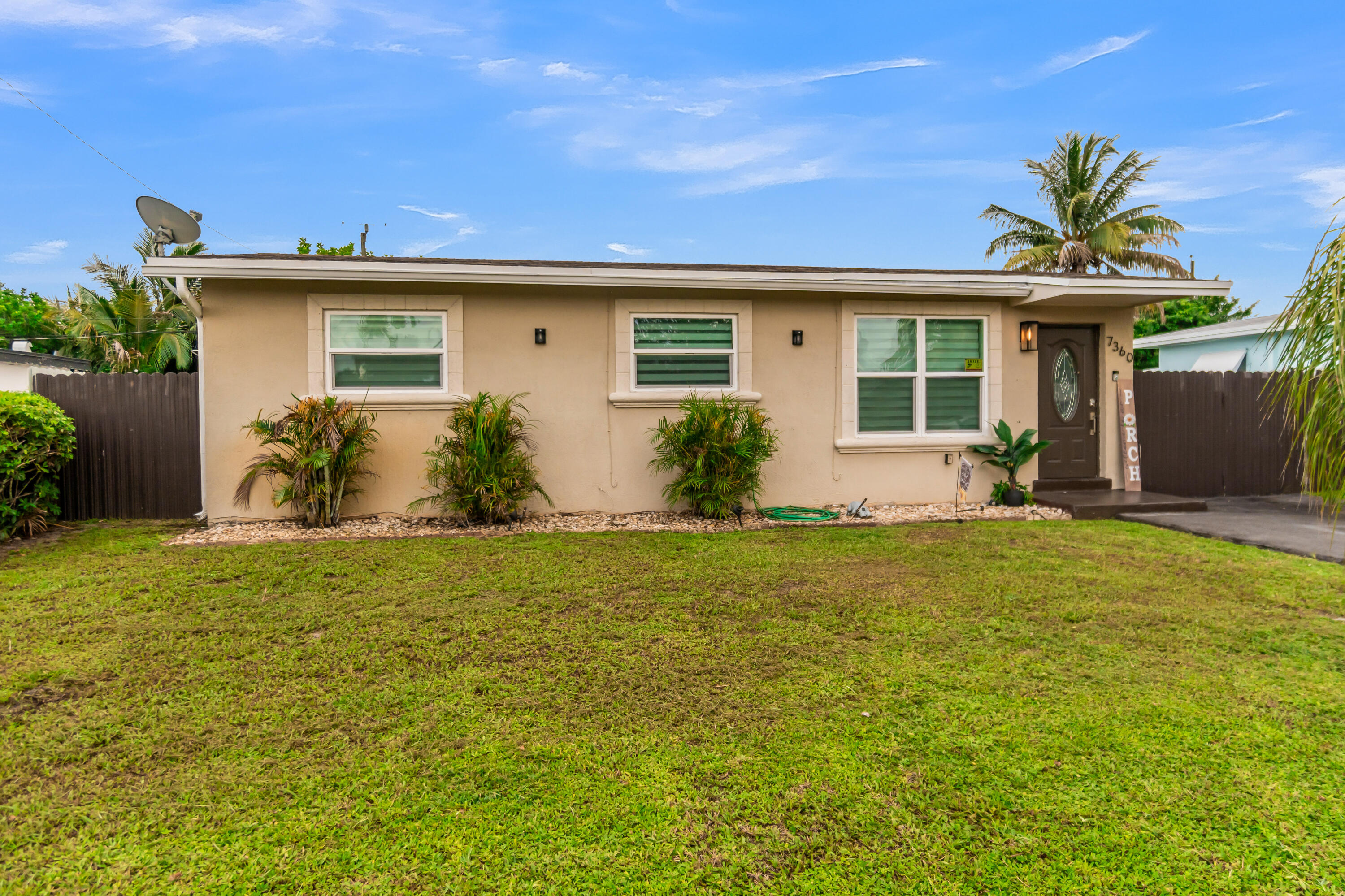 7360 Arthur Street Property Photo 1