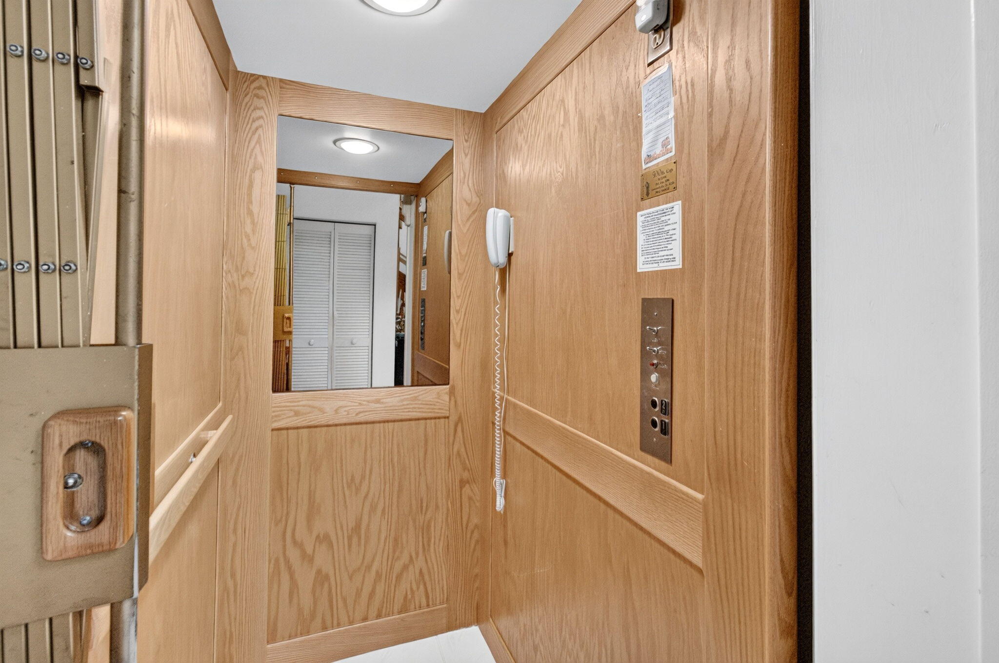 9865 Seacrest Circle 202 Property Photo 6