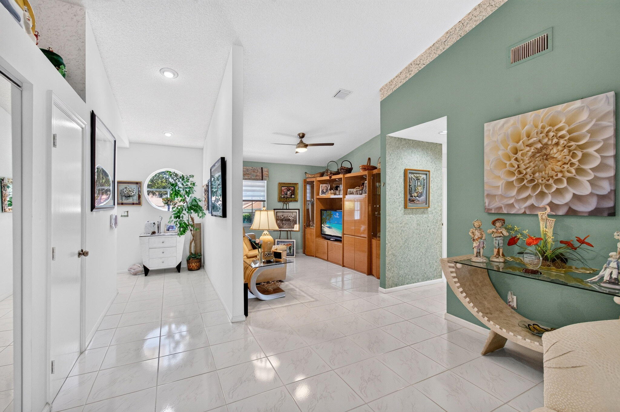 9865 Seacrest Circle 202 Property Photo 23