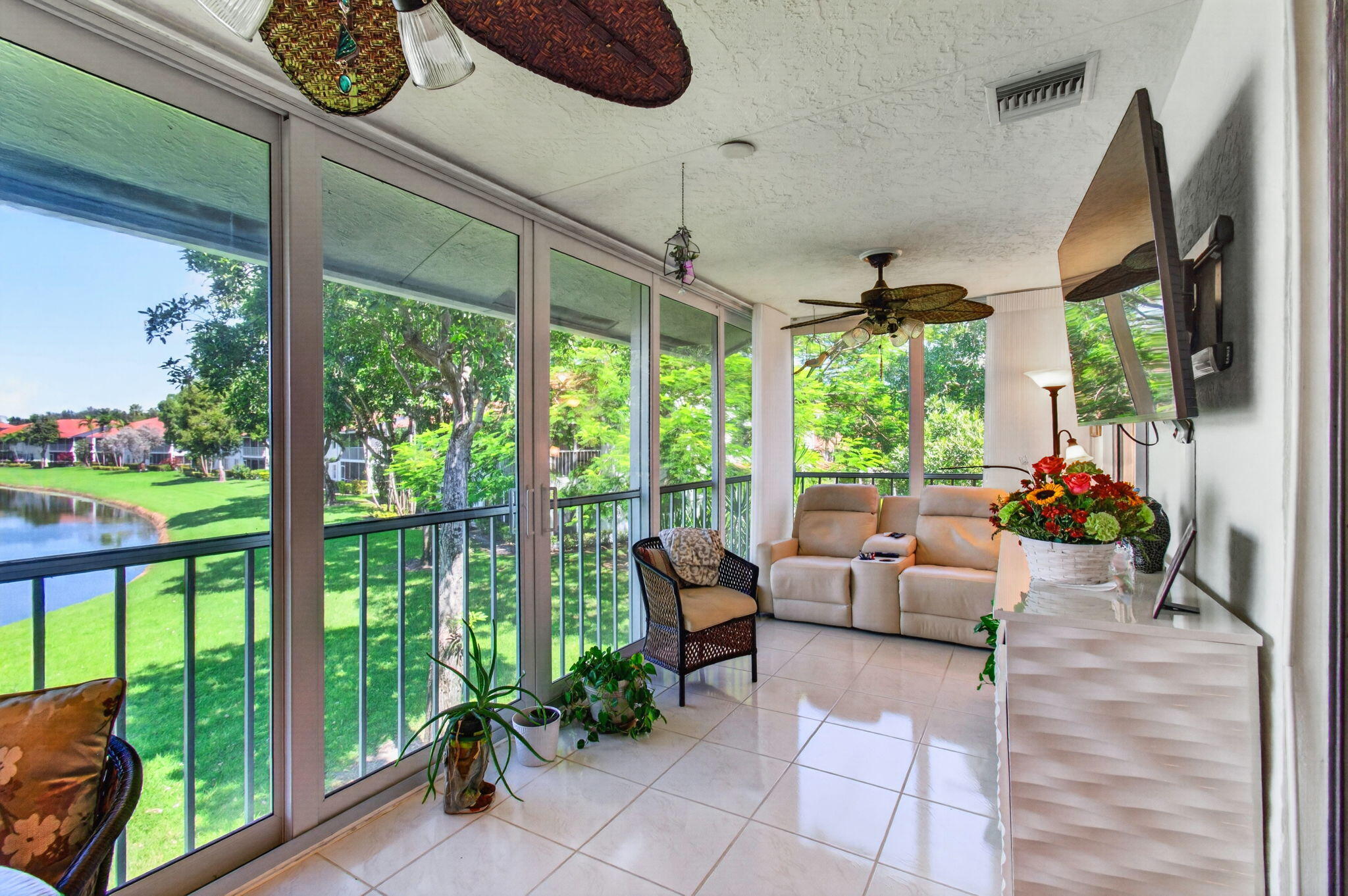 9865 Seacrest Circle 202 Property Photo 26