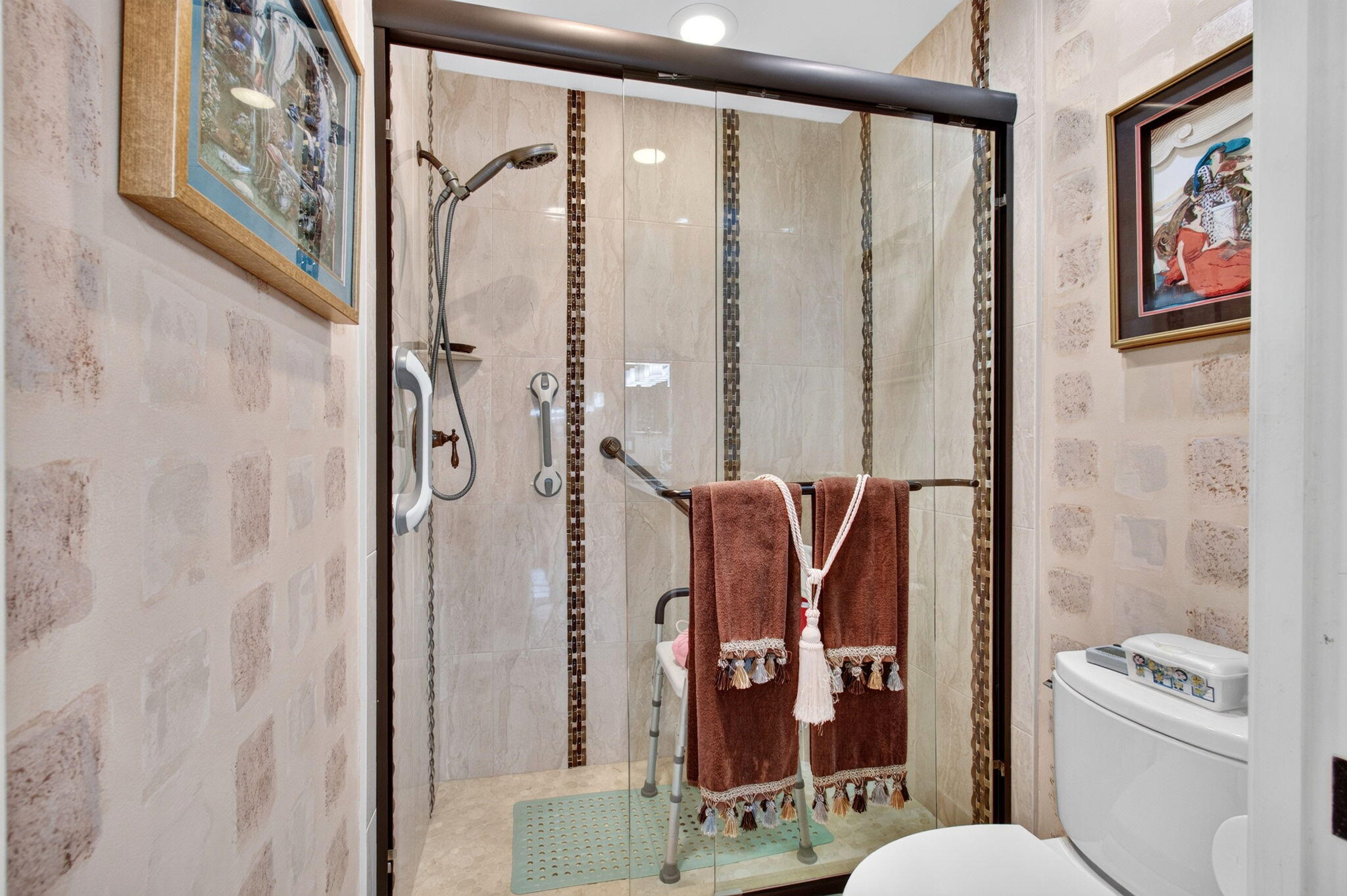 9865 Seacrest Circle 202 Property Photo 38