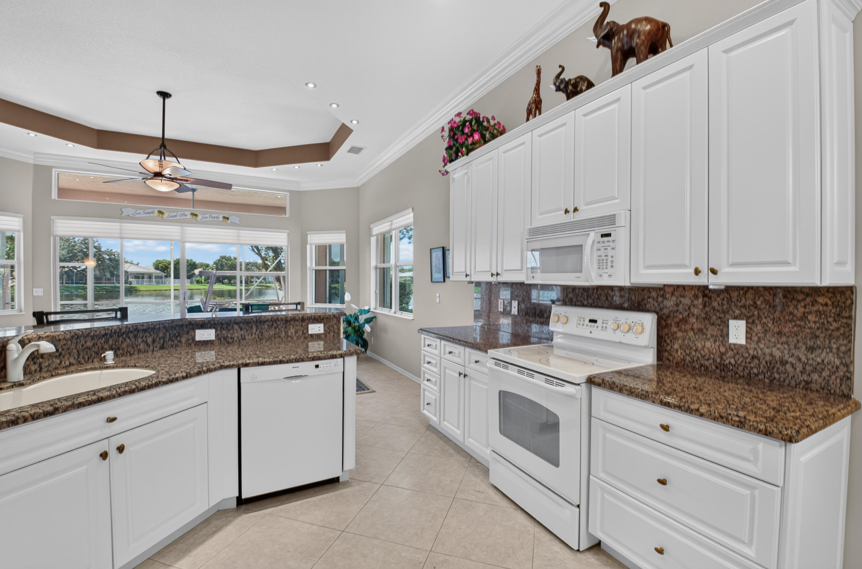 8066 Rossini Way Property Photo 16