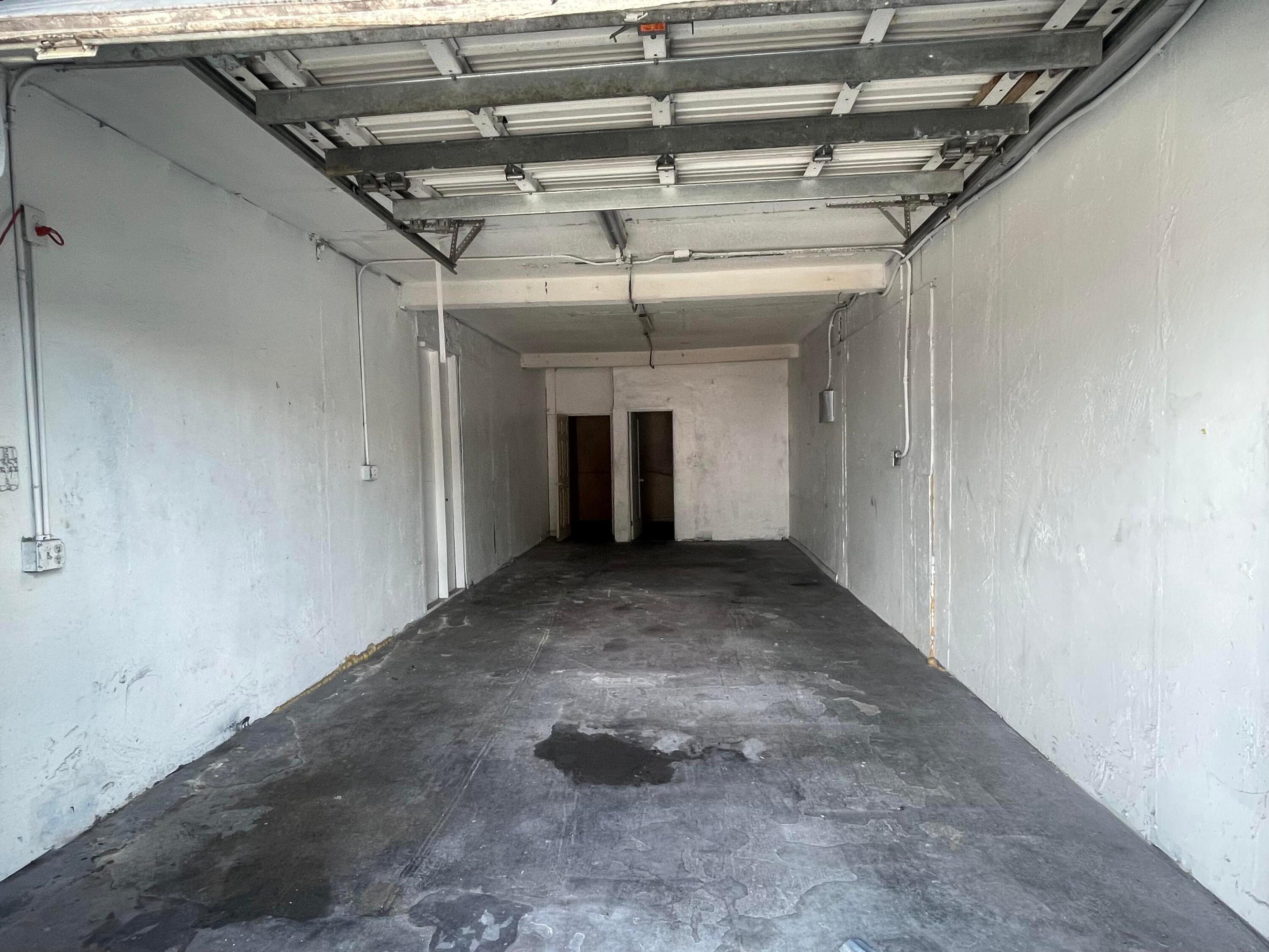 1614 S Dixie Highway 8 Property Photo 12