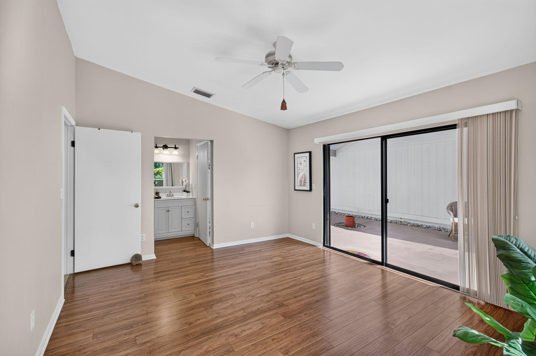 4 Fawlkland Circle Property Photo 8