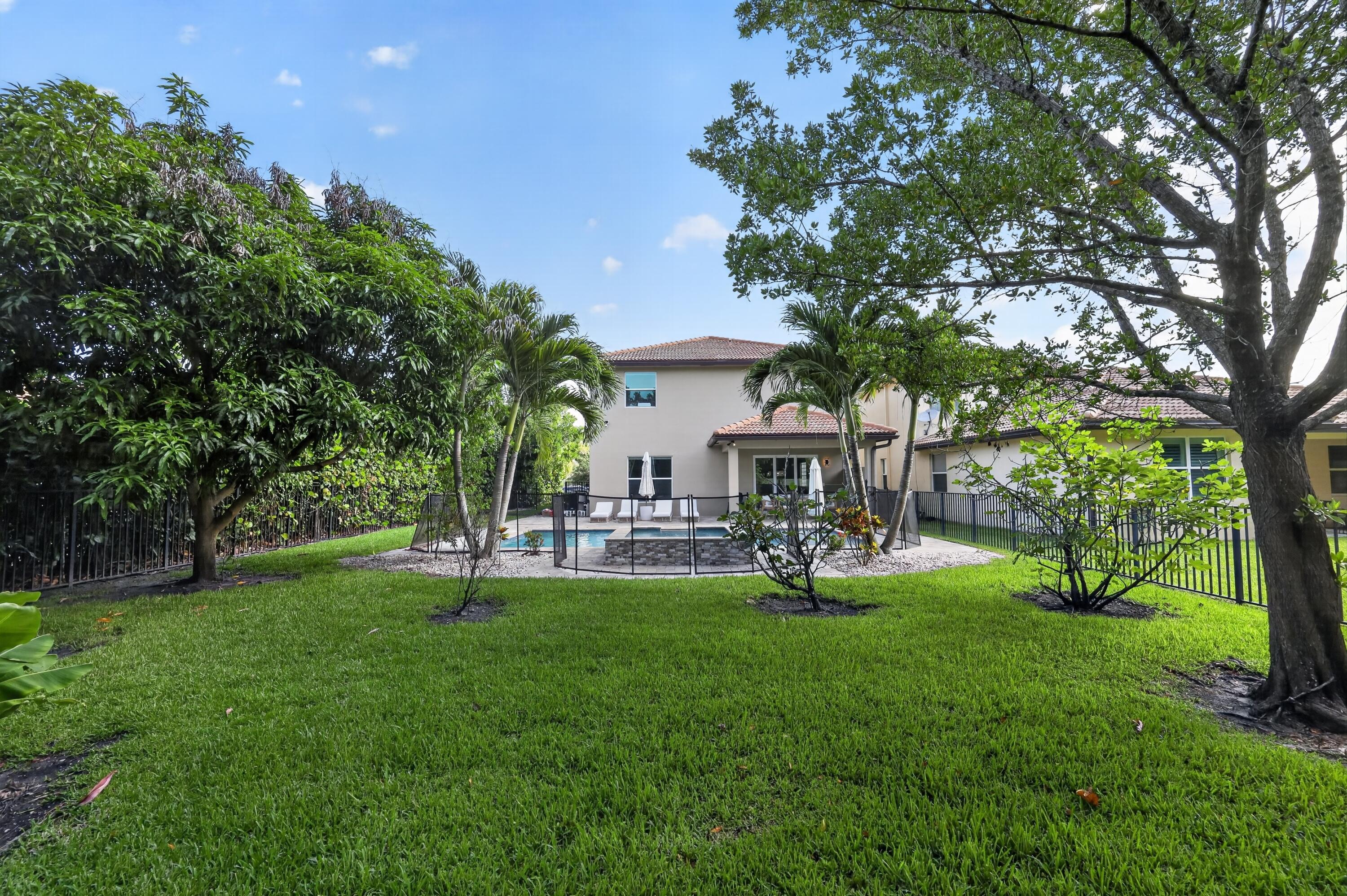 7050 Limestone Cay Road Property Photo 5
