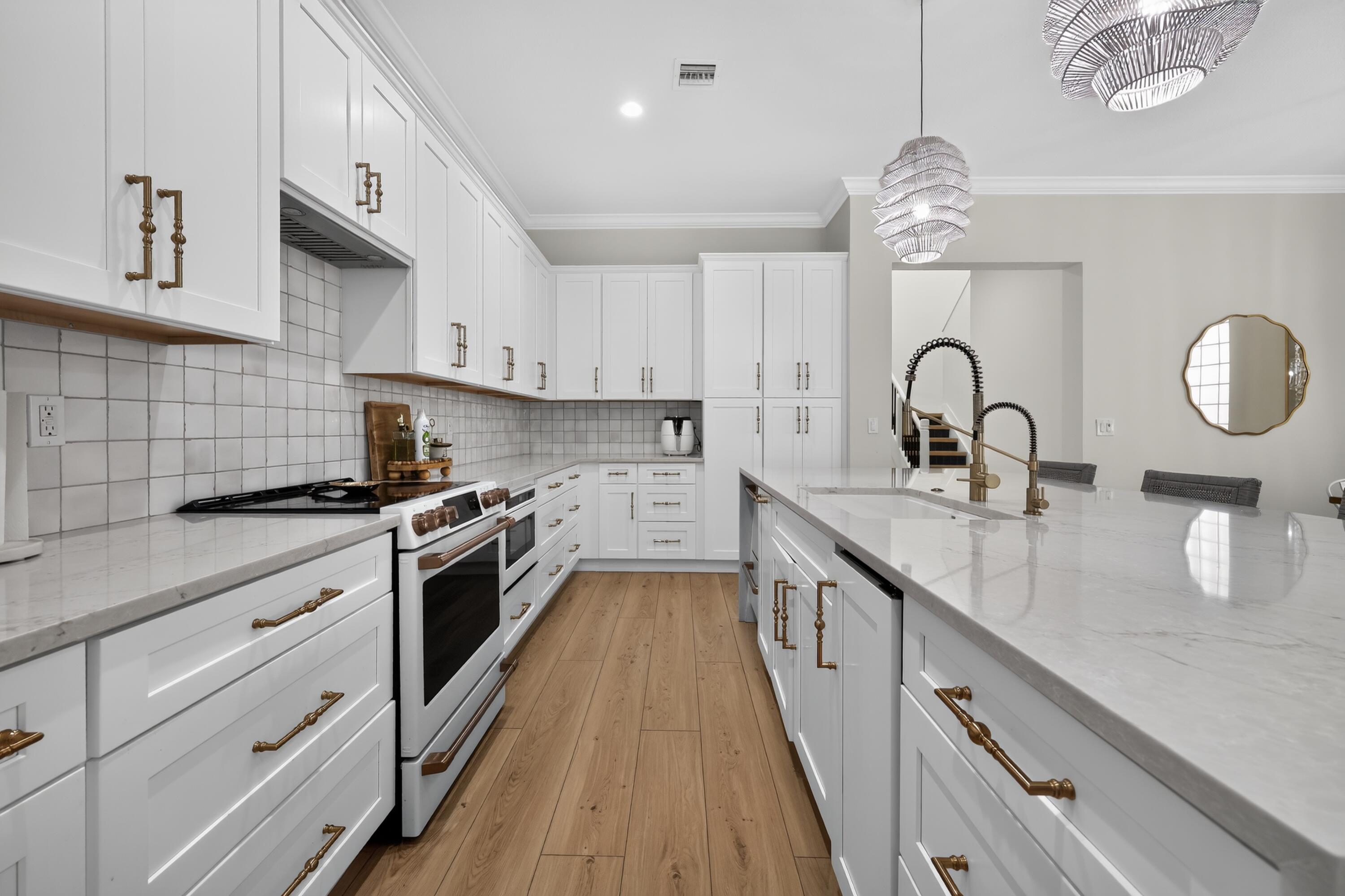 7050 Limestone Cay Road Property Photo 11