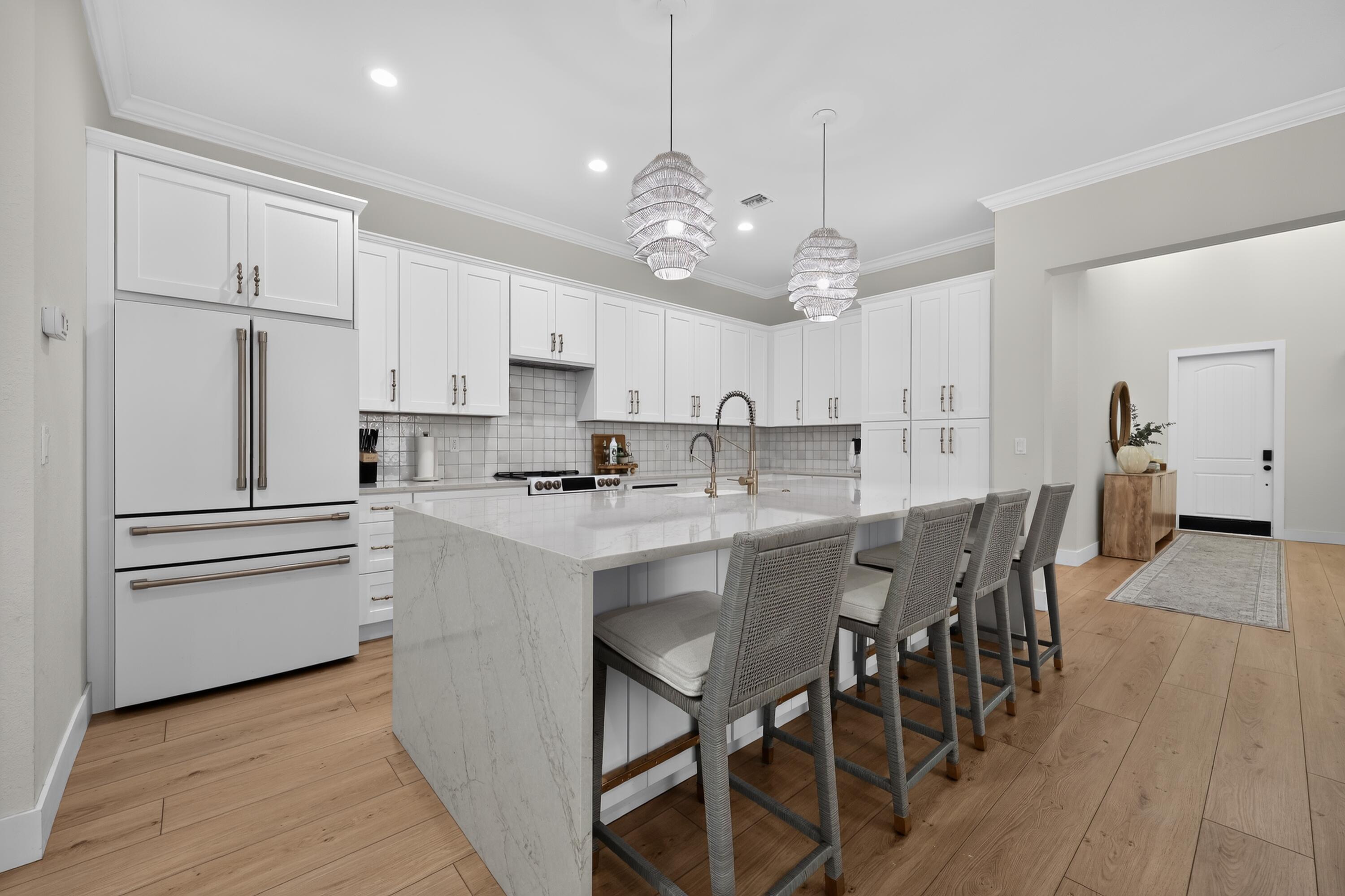 7050 Limestone Cay Road Property Photo 12