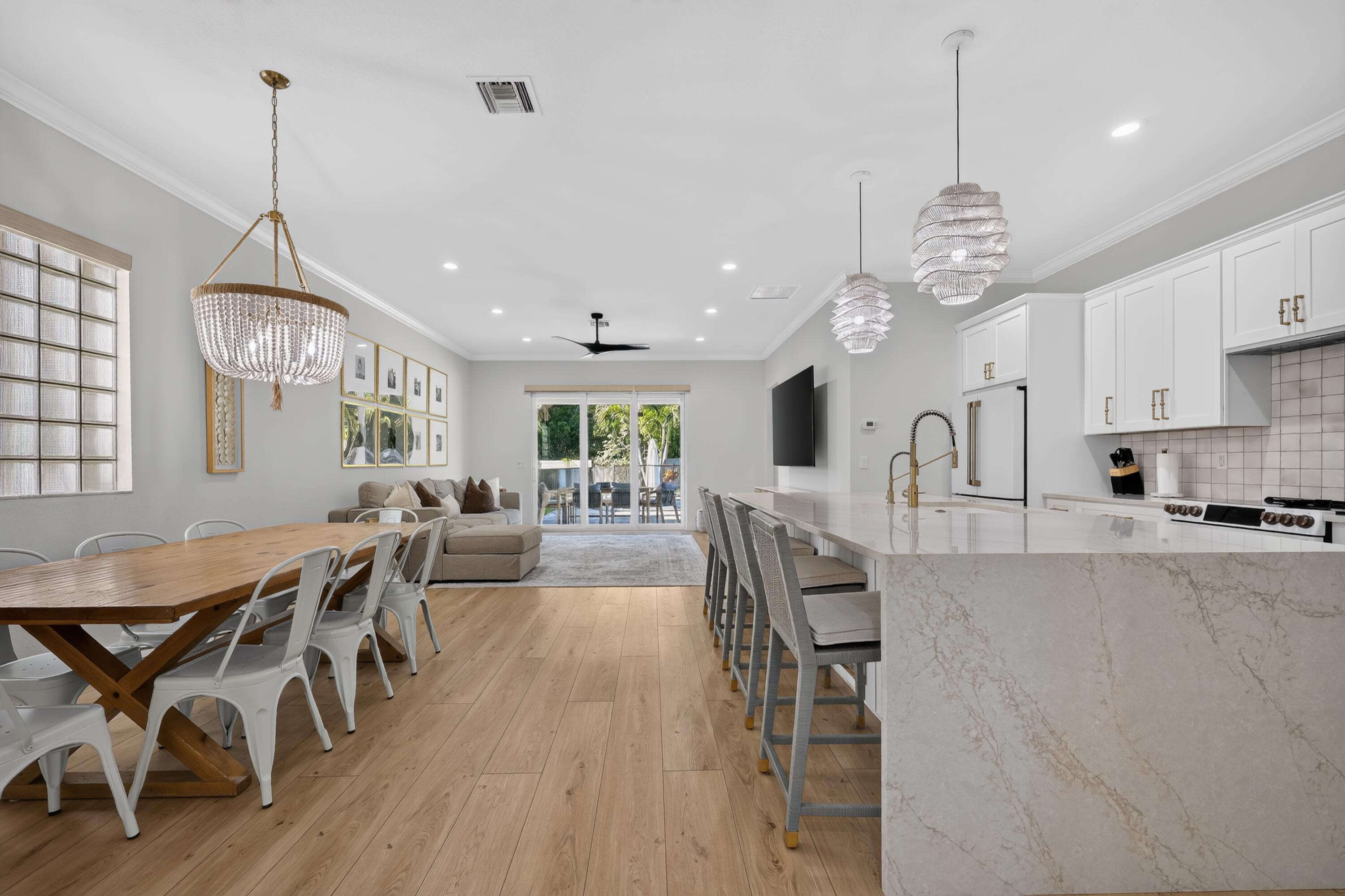 7050 Limestone Cay Road Property Photo 14