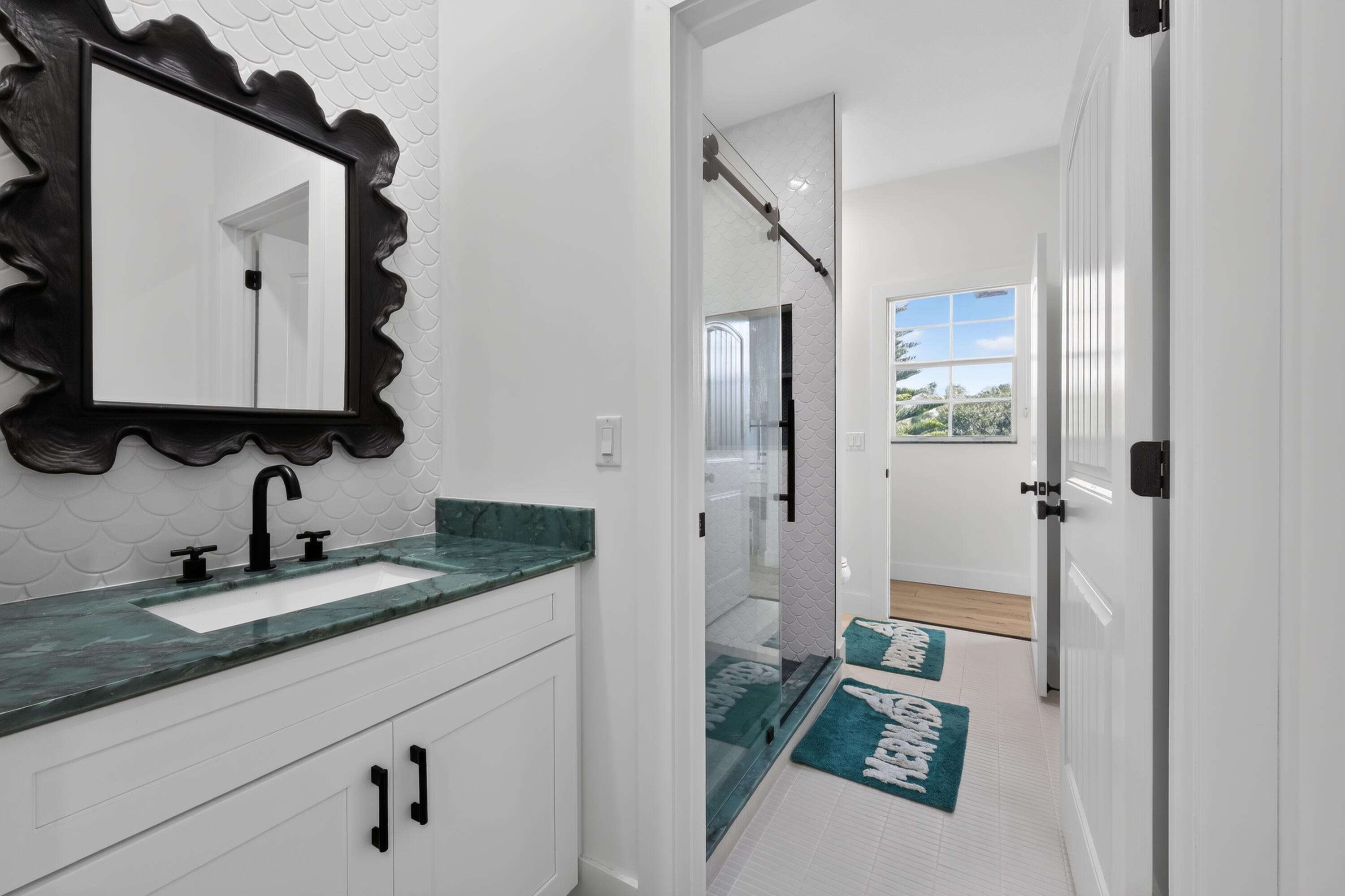 7050 Limestone Cay Road Property Photo 27