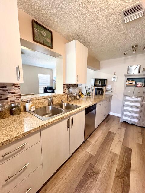 10313 Boynton Place Circle Property Photo 10