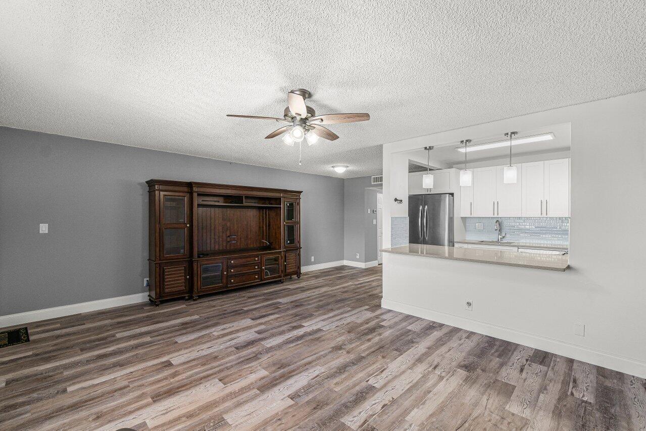 700 Village Green Court 319 Property Photo 9