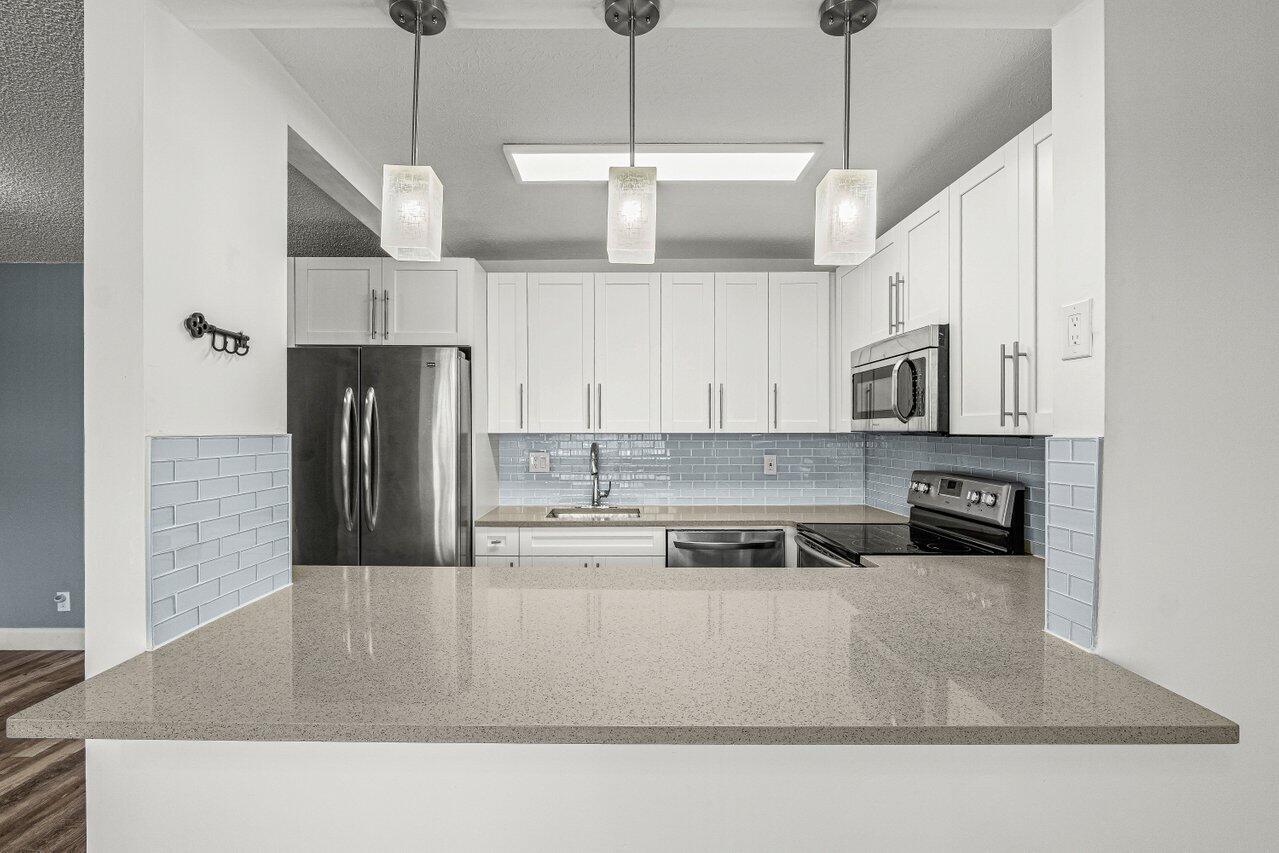 700 Village Green Court 319 Property Photo 11