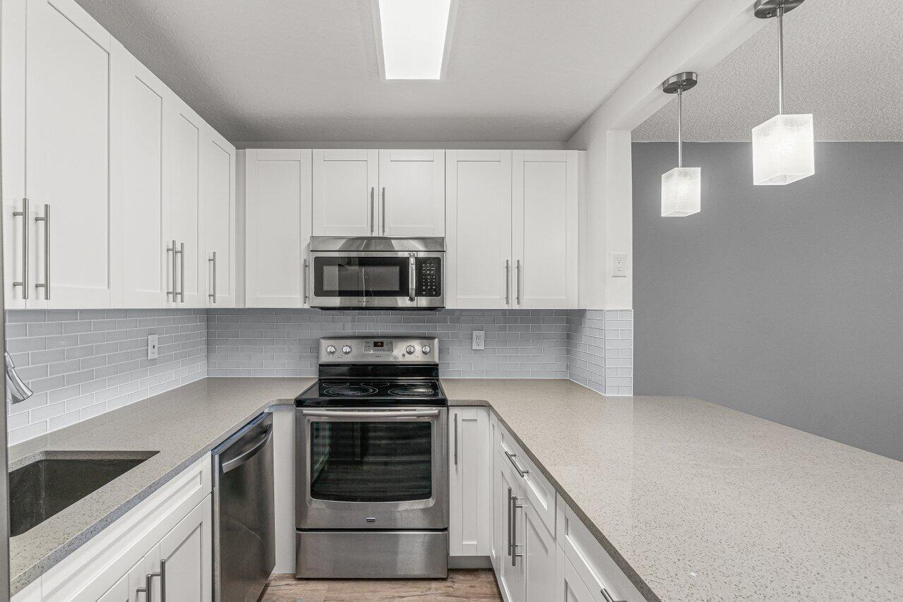 700 Village Green Court 319 Property Photo 14
