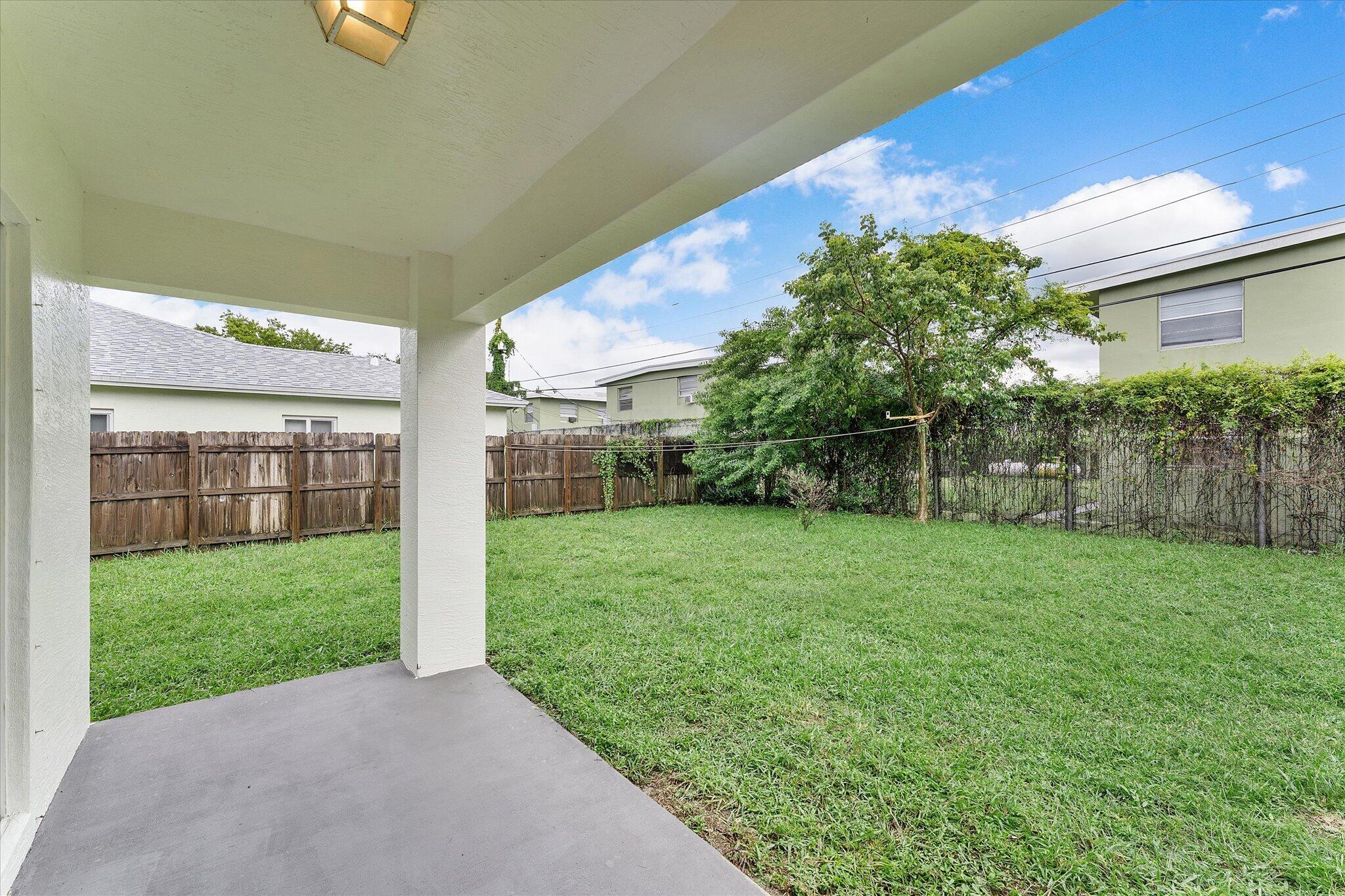 2212 Nw 9th Court Property Photo 20