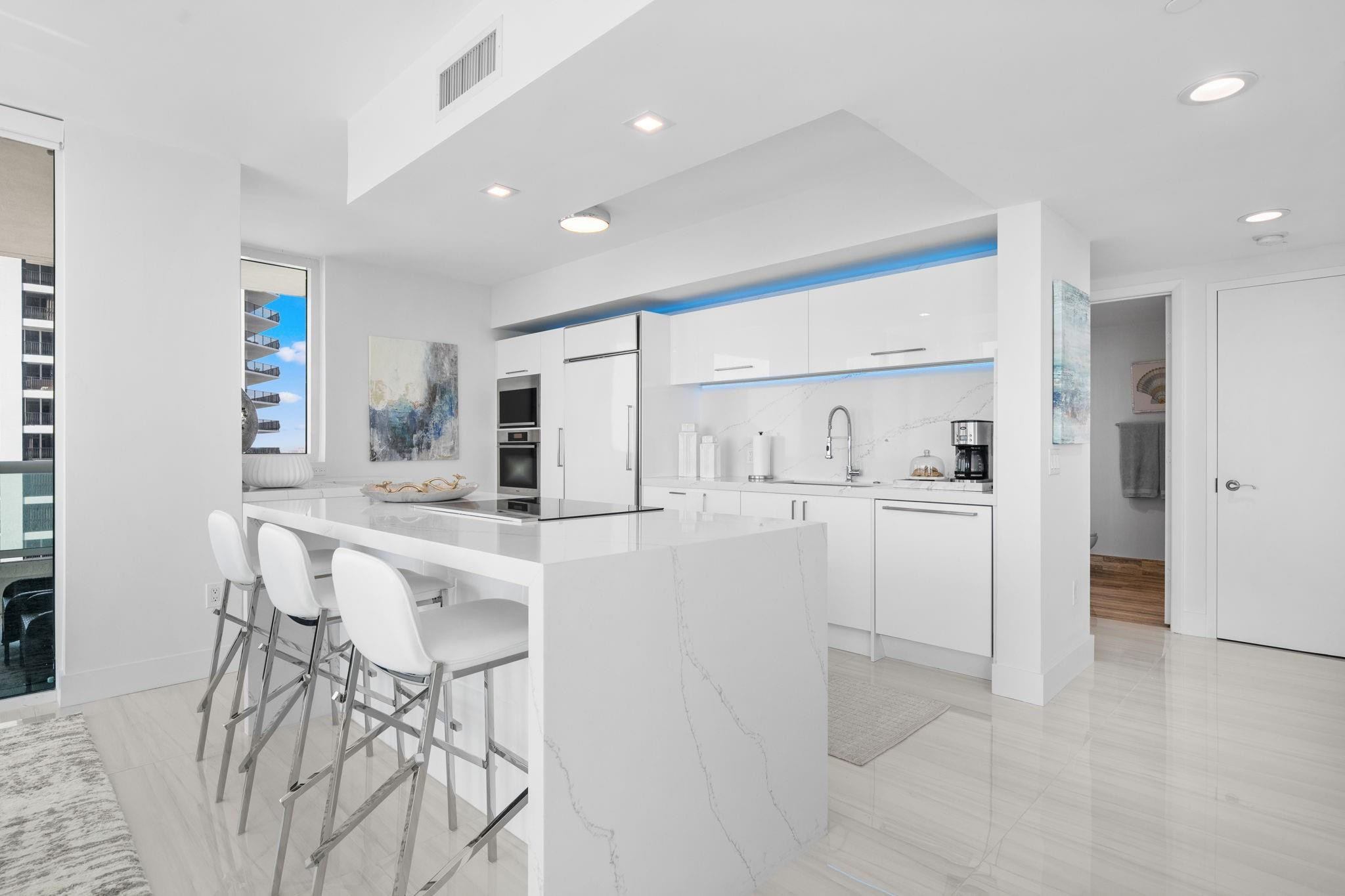 101 S Fort Lauderdale Beach Boulevard 1807 Property Photo 7