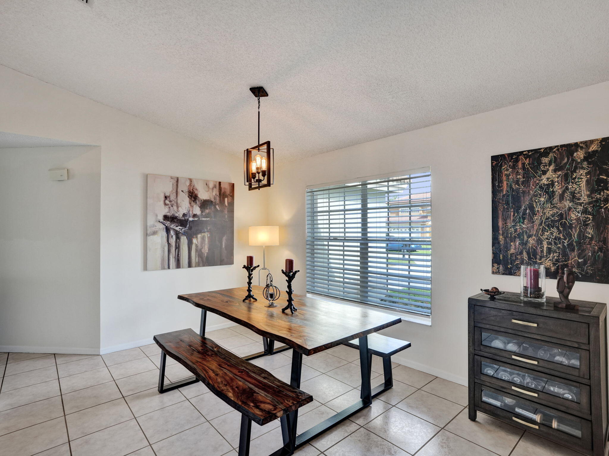 4312 Nw 54th Street Property Photo 13