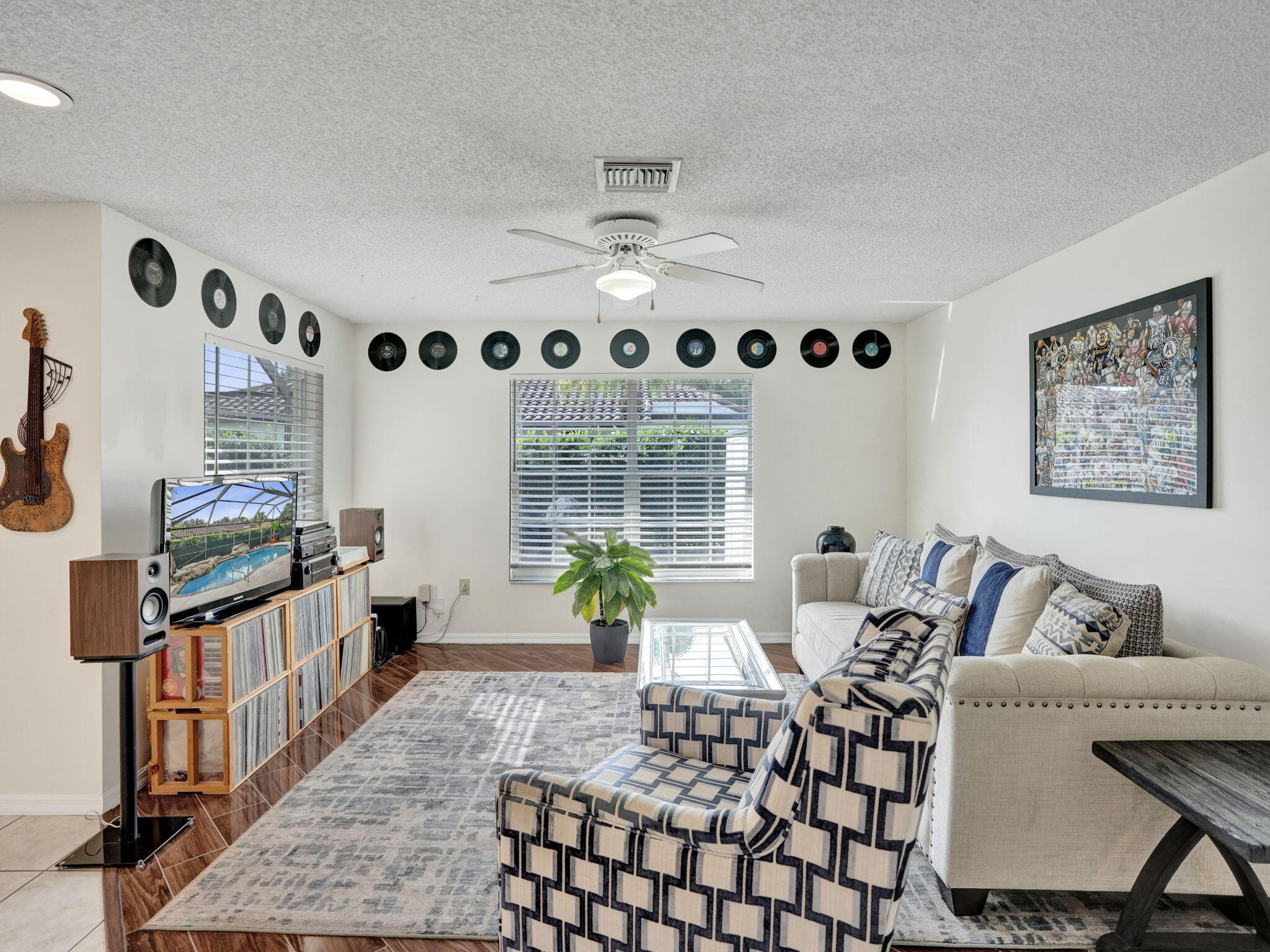 4312 Nw 54th Street Property Photo 18
