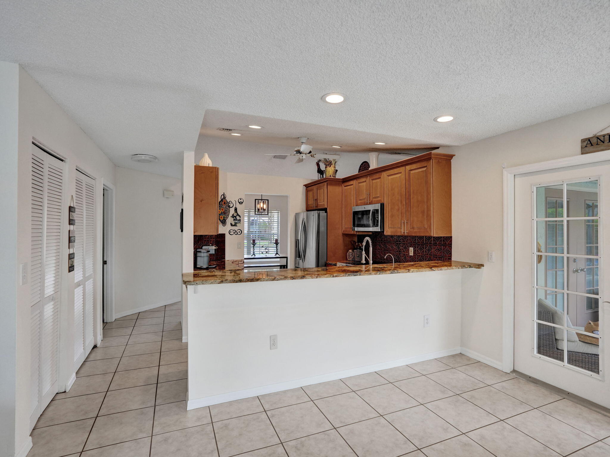 4312 Nw 54th Street Property Photo 23