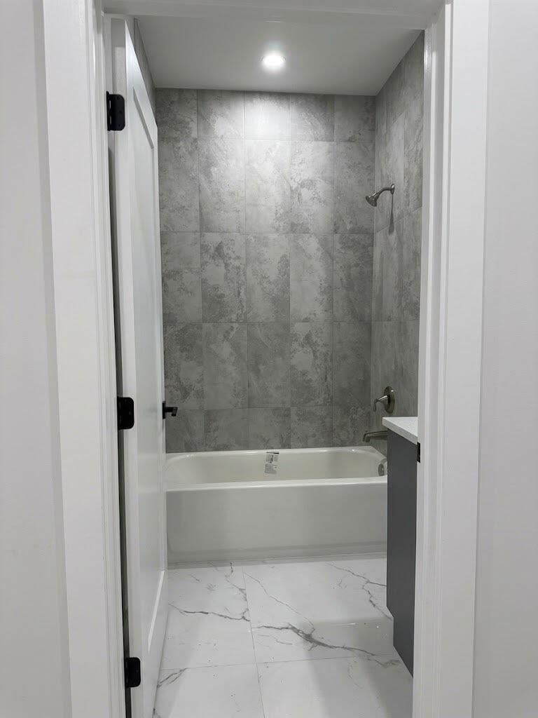 2405 Conway Avenue N Property Photo 14