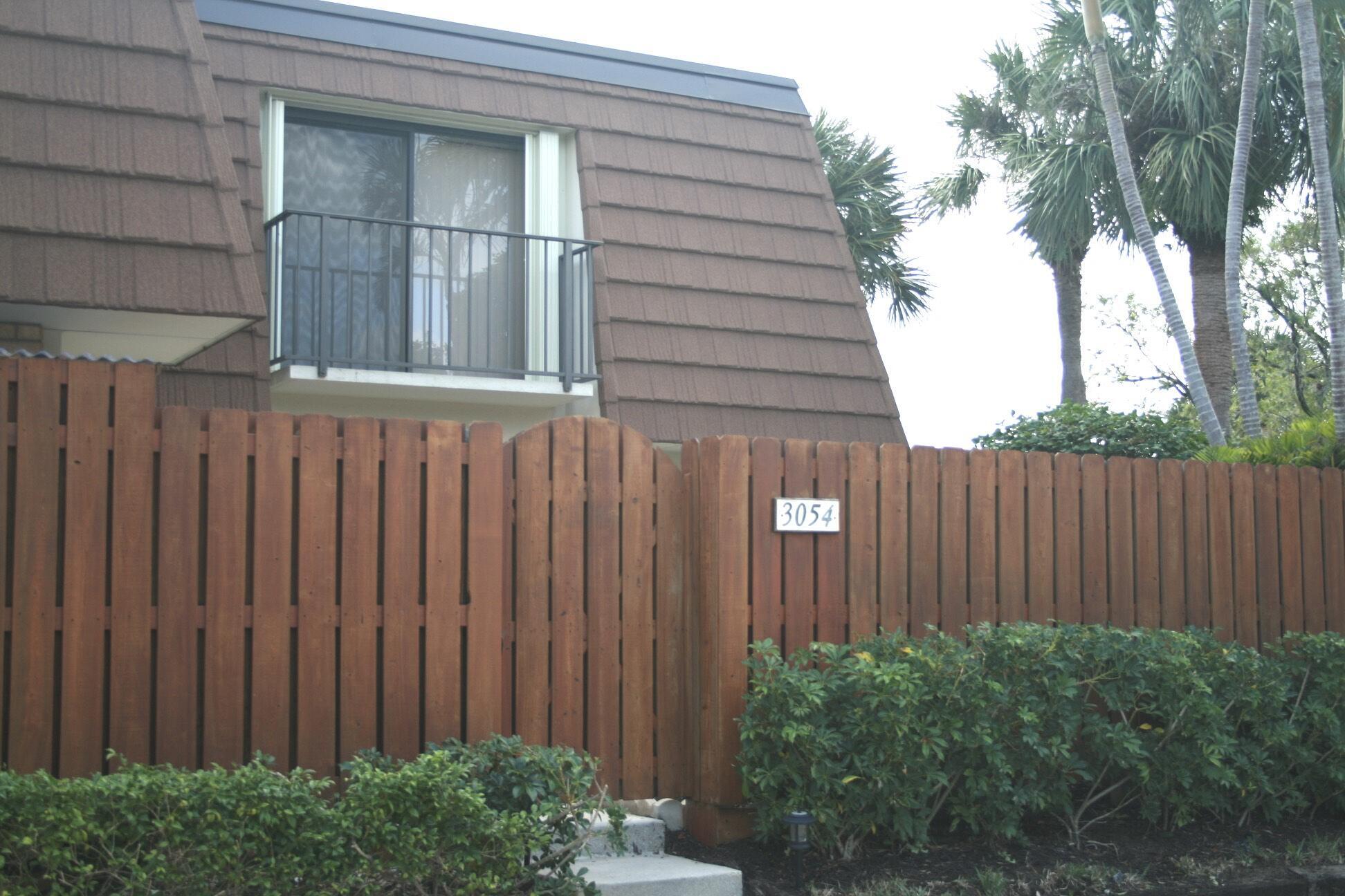 3054 30TH Court Property Photo 1