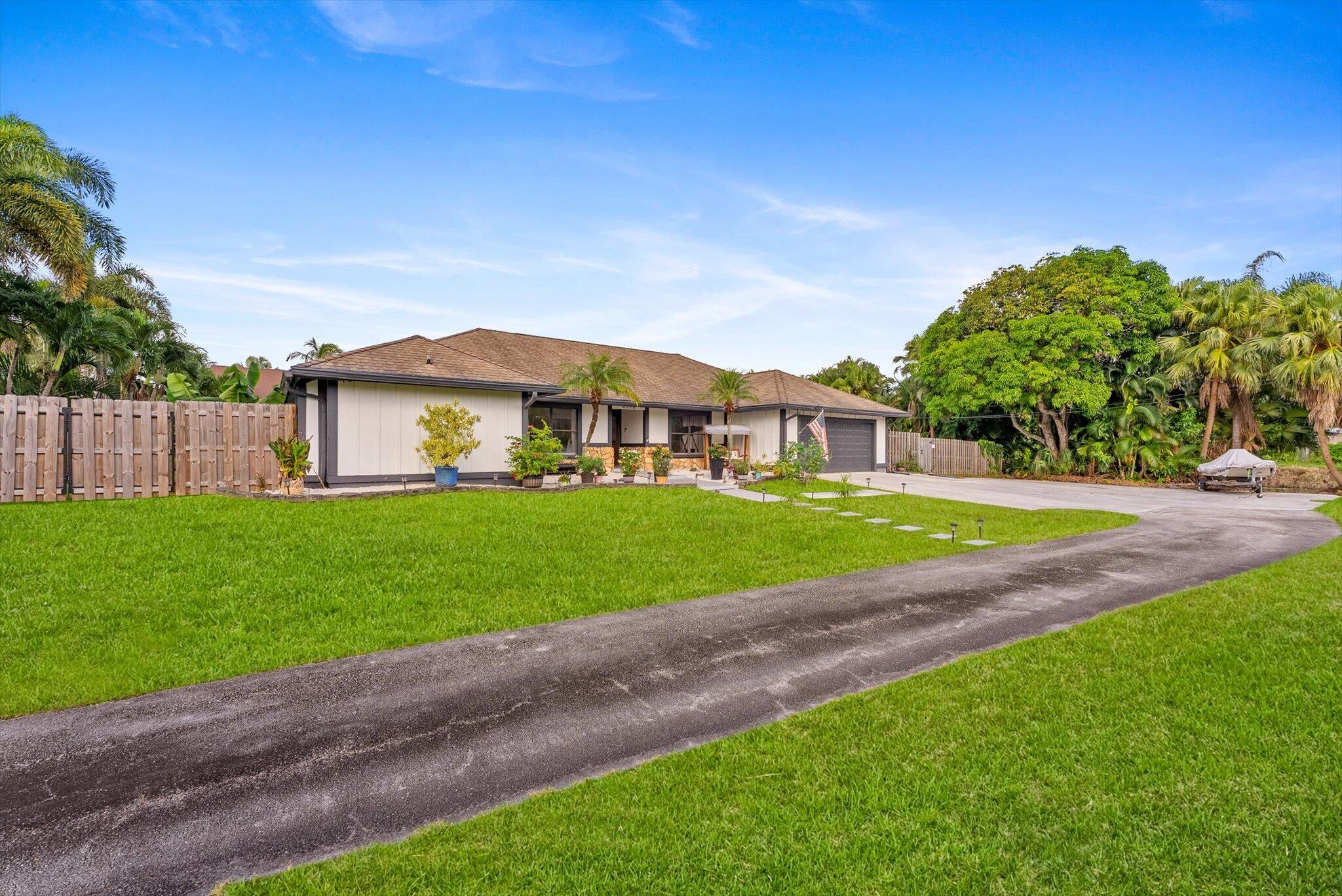 6515 Riparian Road Property Photo 4