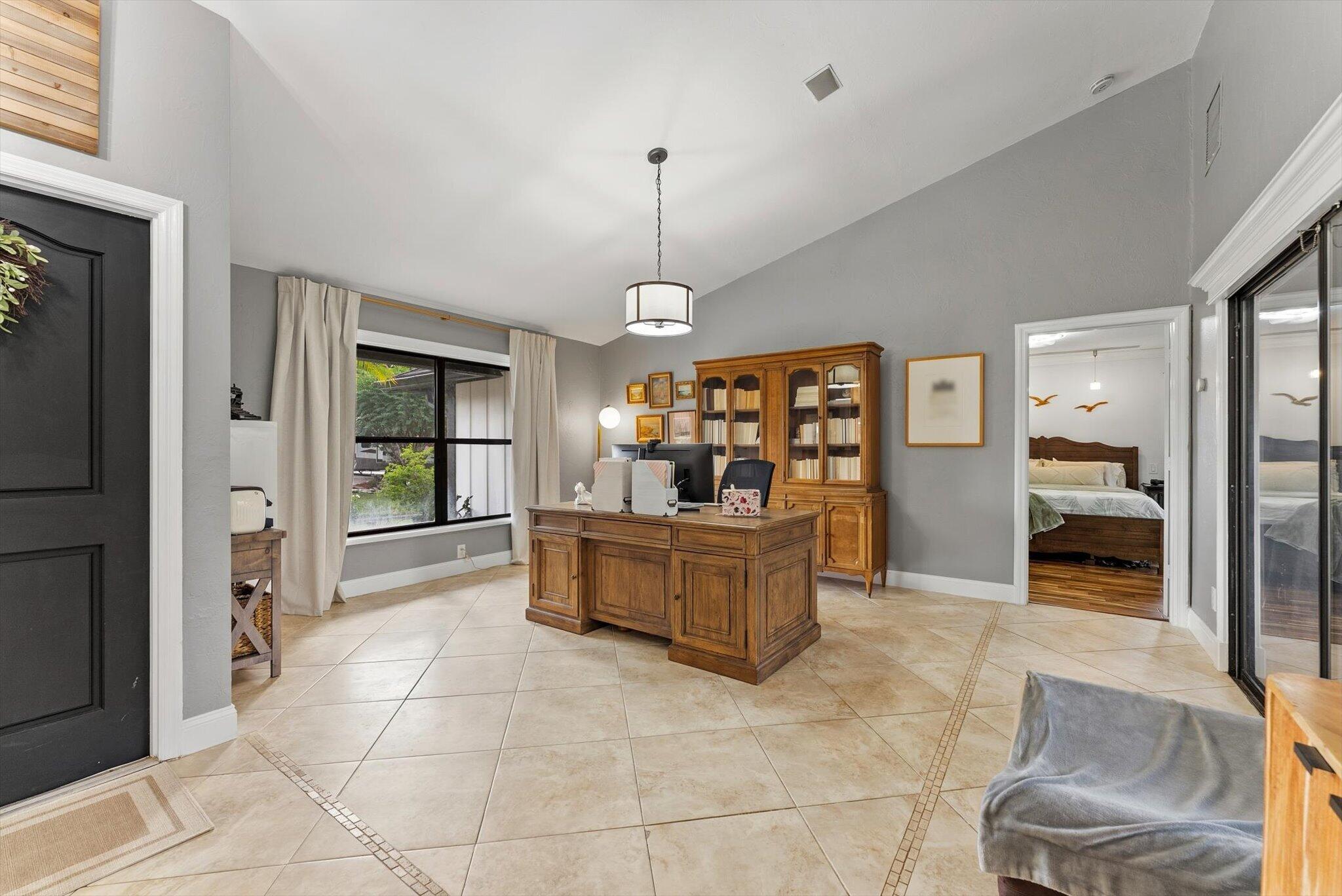 6515 Riparian Road Property Photo 11