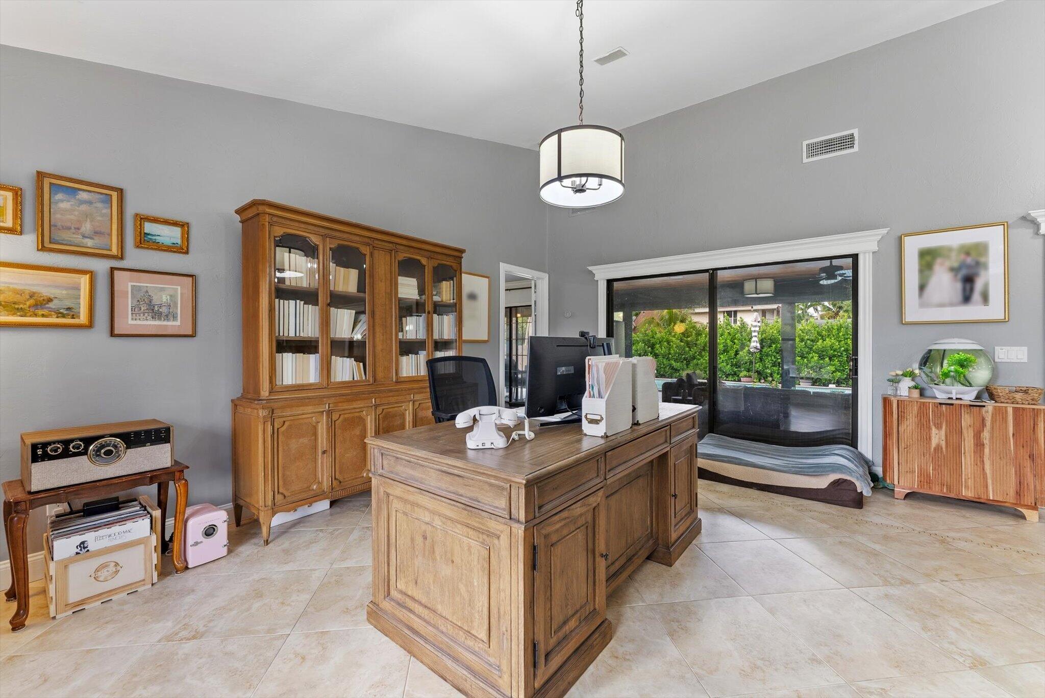 6515 Riparian Road Property Photo 12