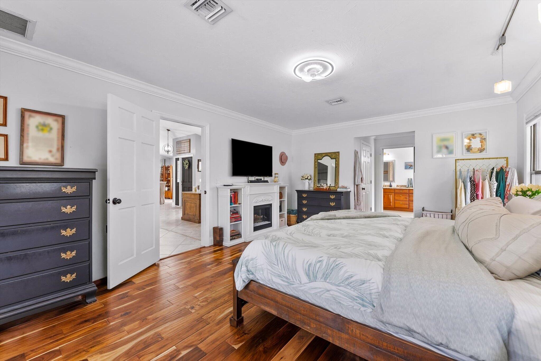 6515 Riparian Road Property Photo 19