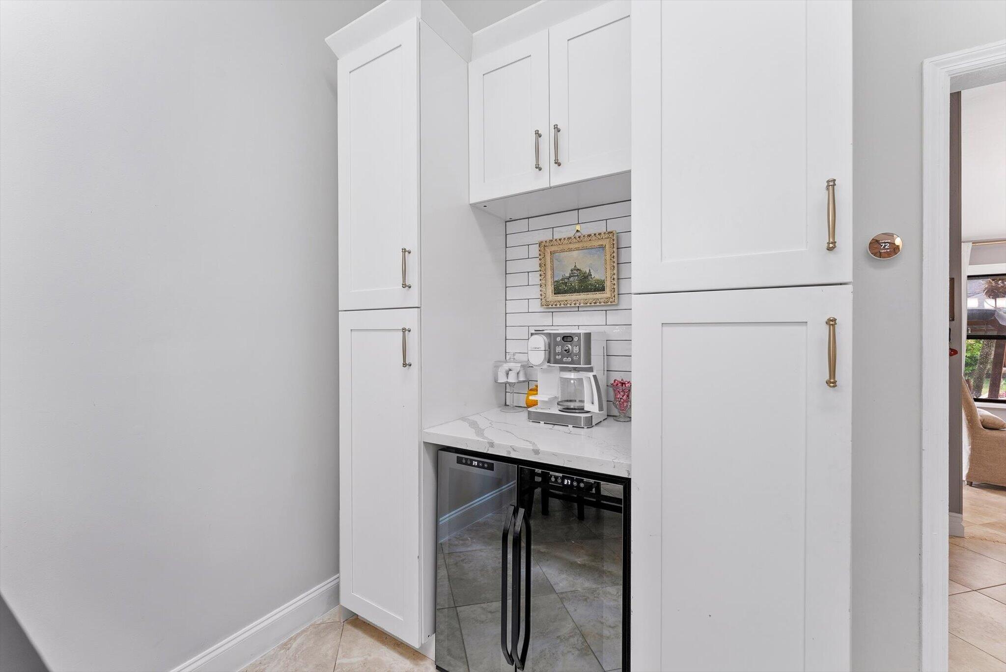 6515 Riparian Road Property Photo 26