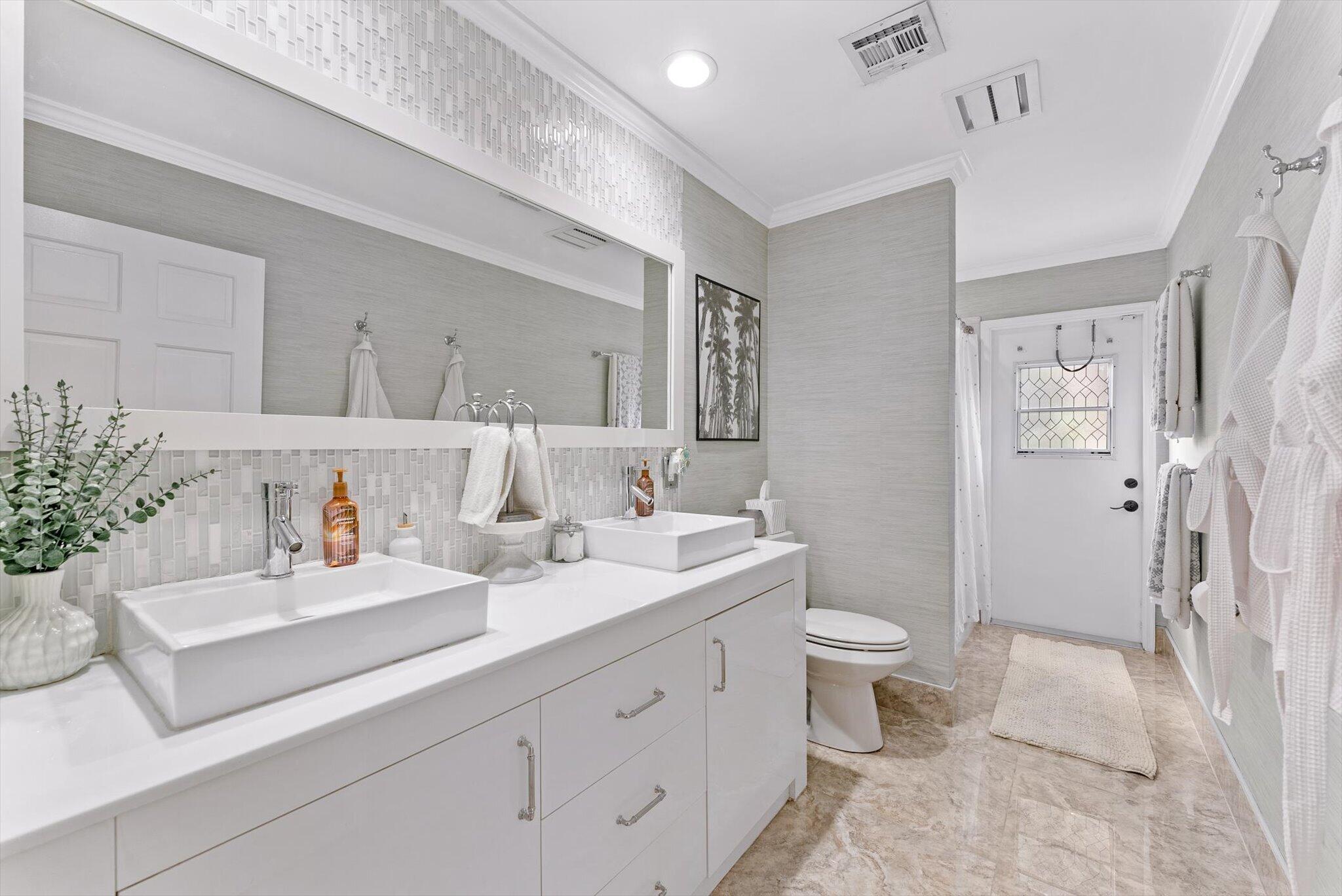 6515 Riparian Road Property Photo 37