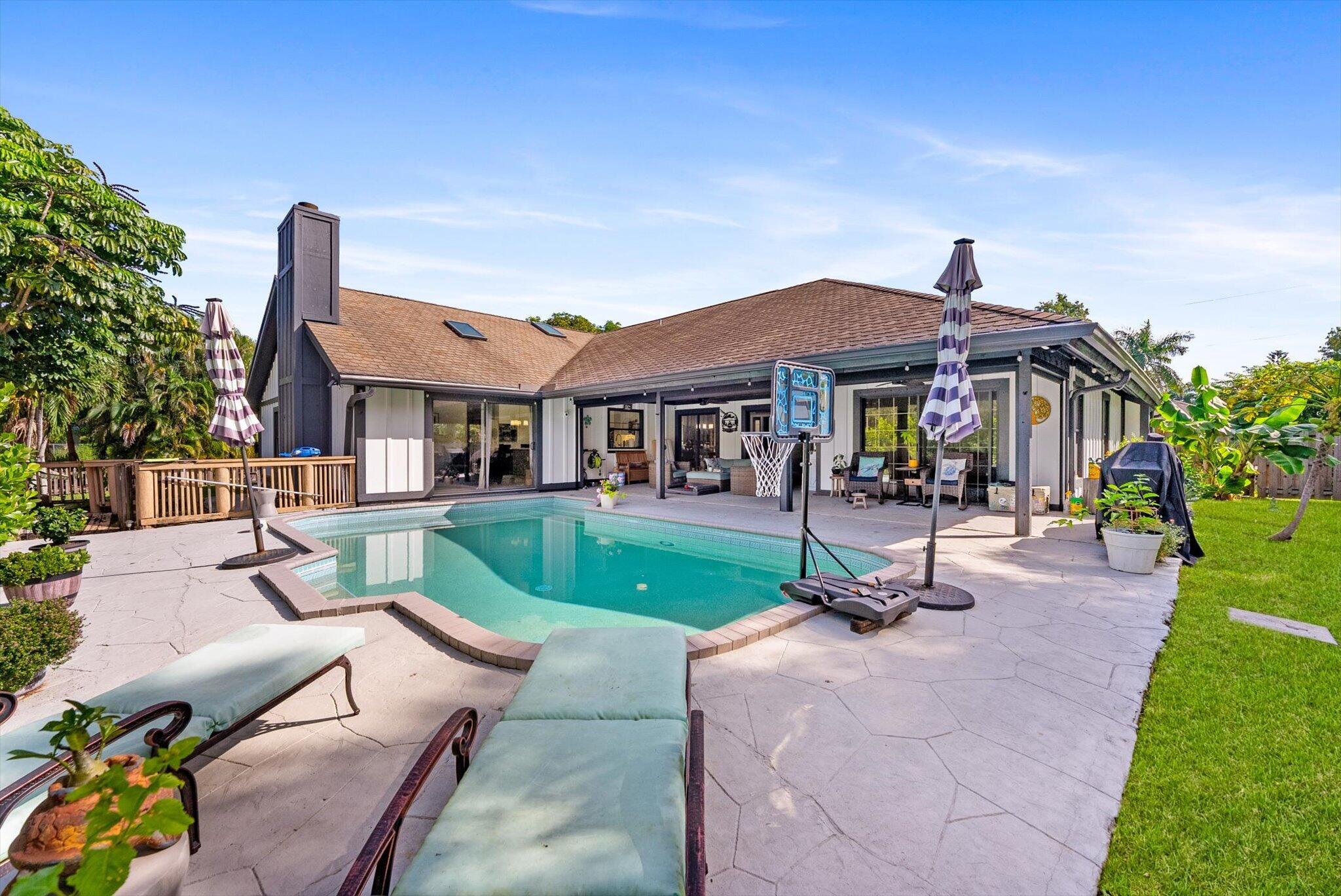 6515 Riparian Road Property Photo 47