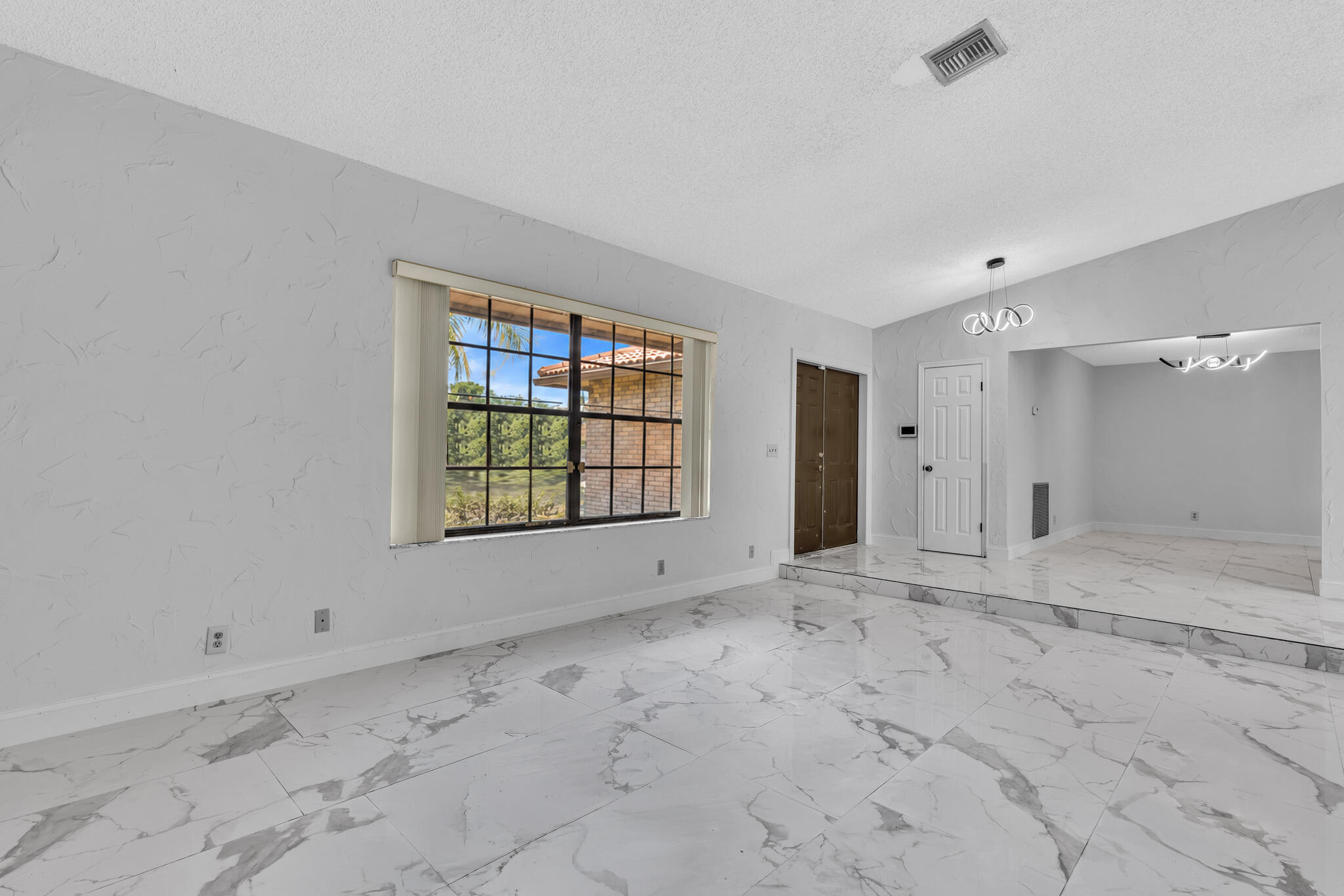 8866 Nw 2nd Place Property Photo 11