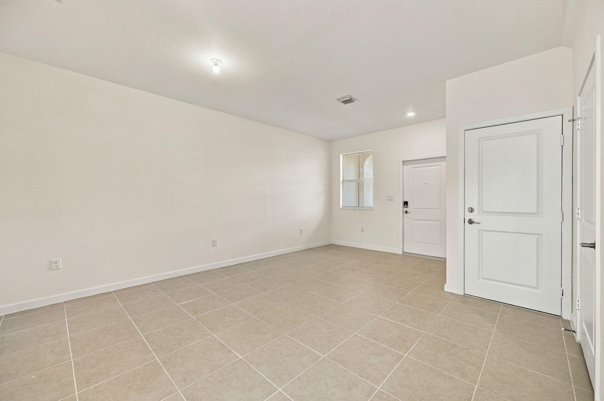 2530 Se 25 Drive Property Photo 4