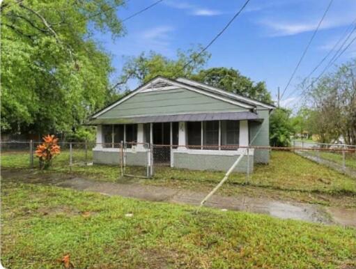 956 Baker Avenue Property Photo 1