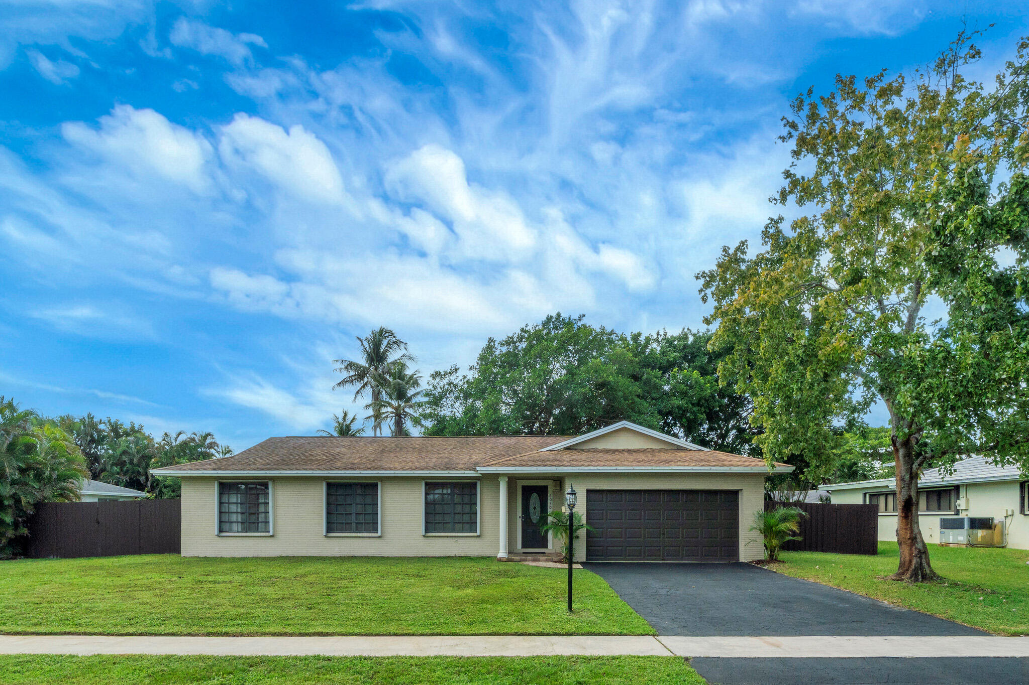 6030 Sw 8th Court Property Photo 1