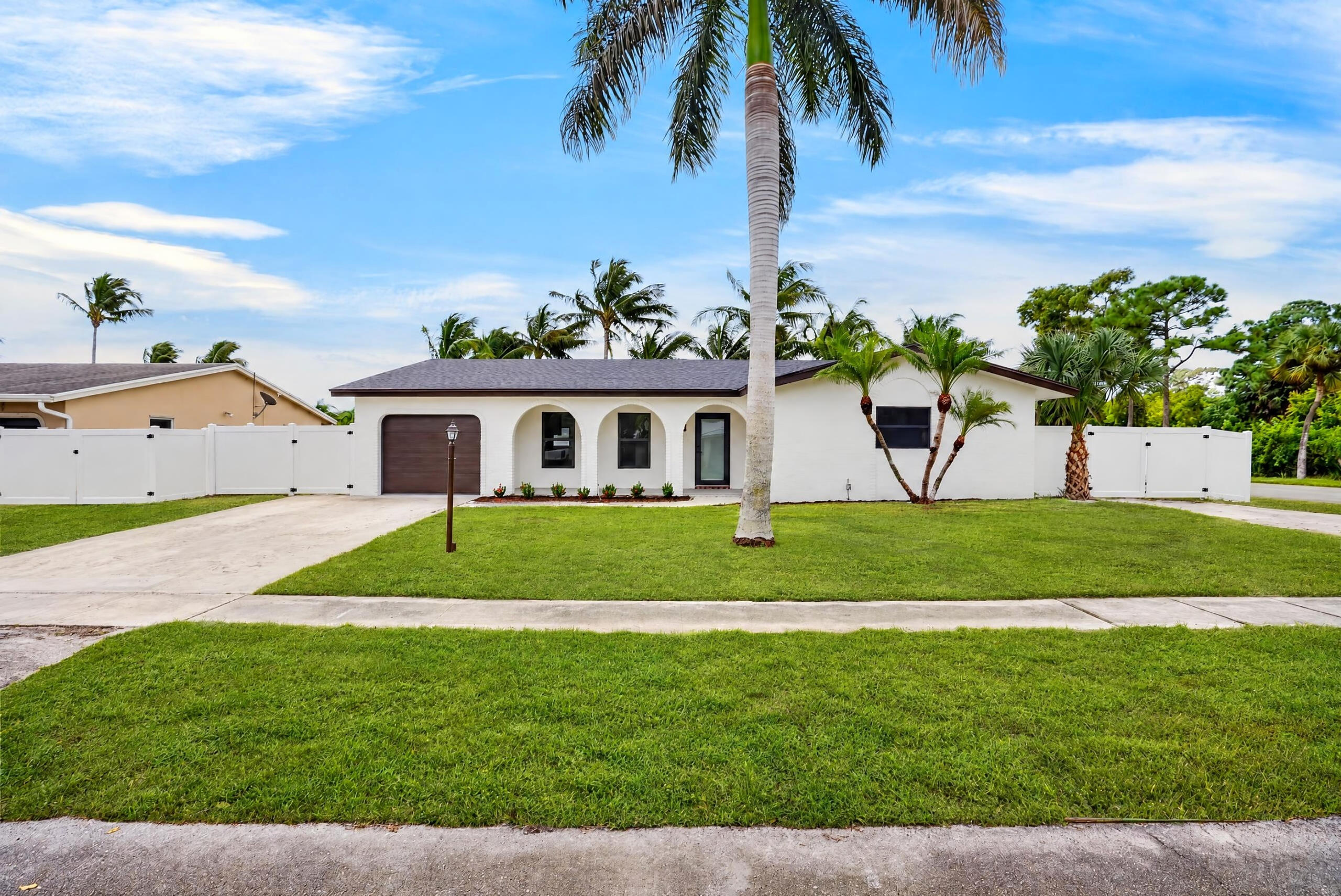 1798 Sw 10th Street Property Photo 1