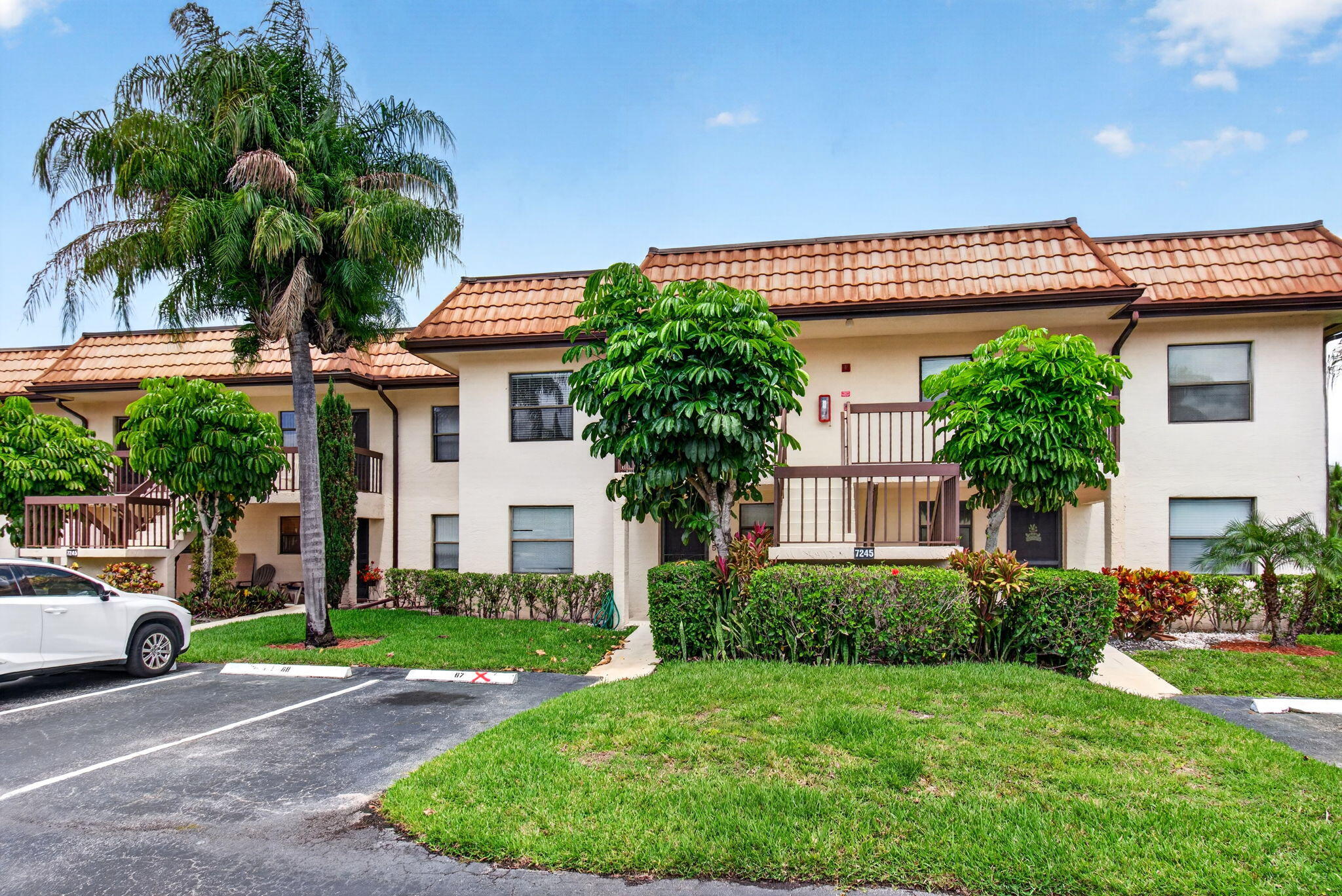 7245 Golf Colony Court 205 Property Photo 1