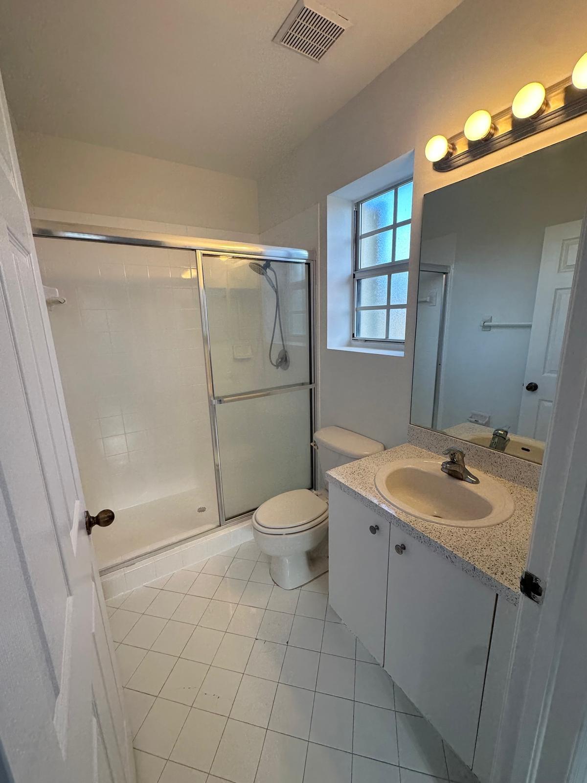 1570 Ne 33 Road 201 Property Photo 17
