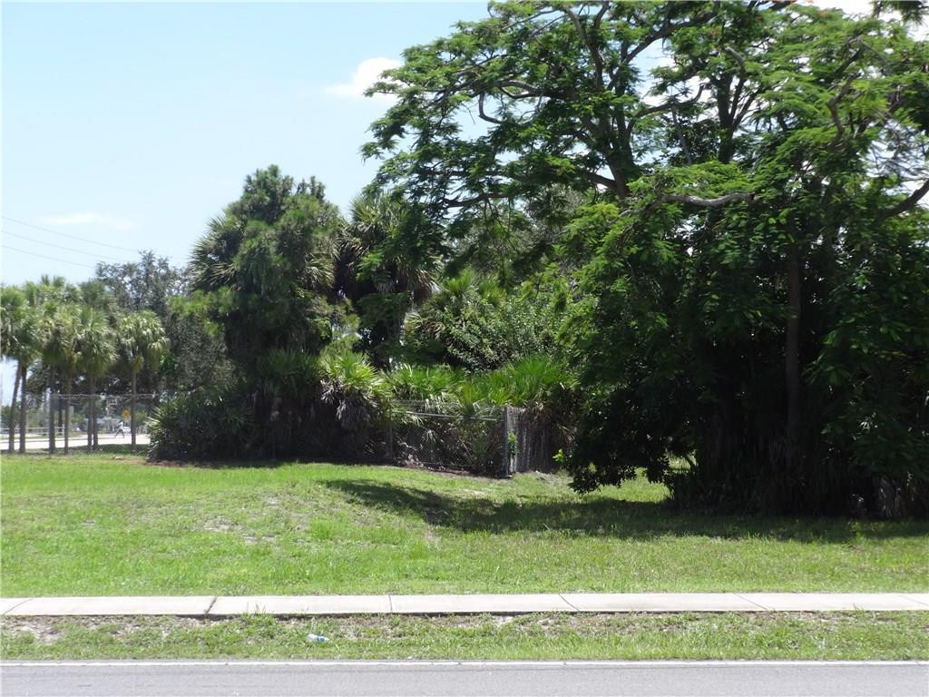 800 Nw Dixie Highway Property Photo 5