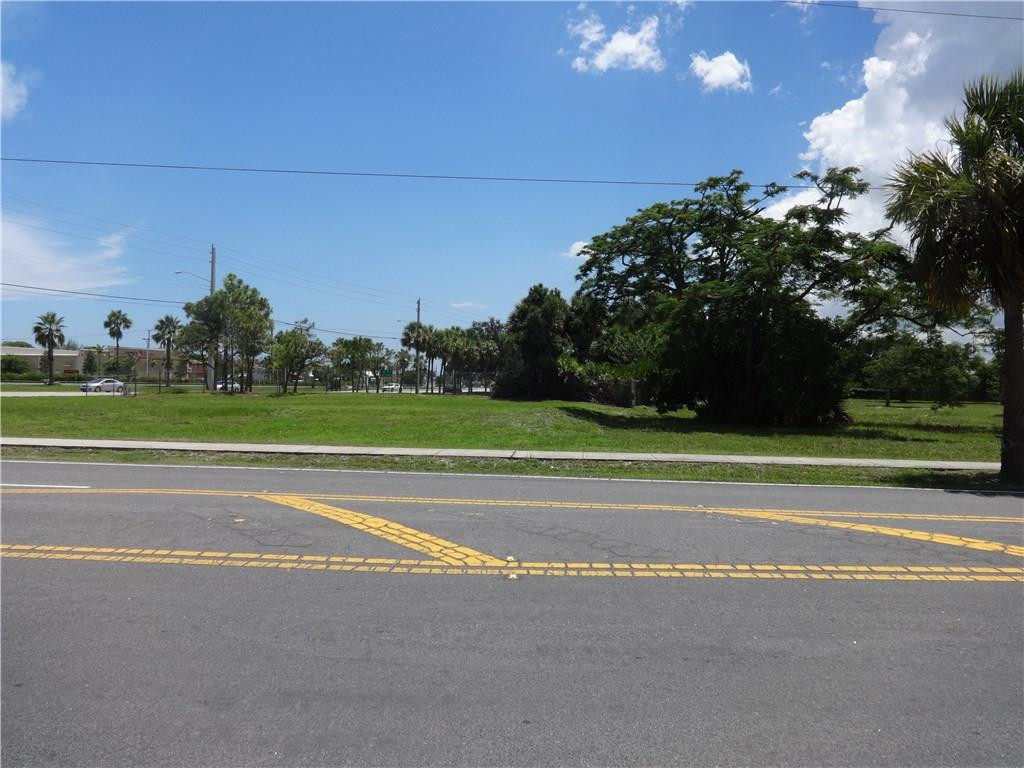 800 Nw Dixie Highway Property Photo 6