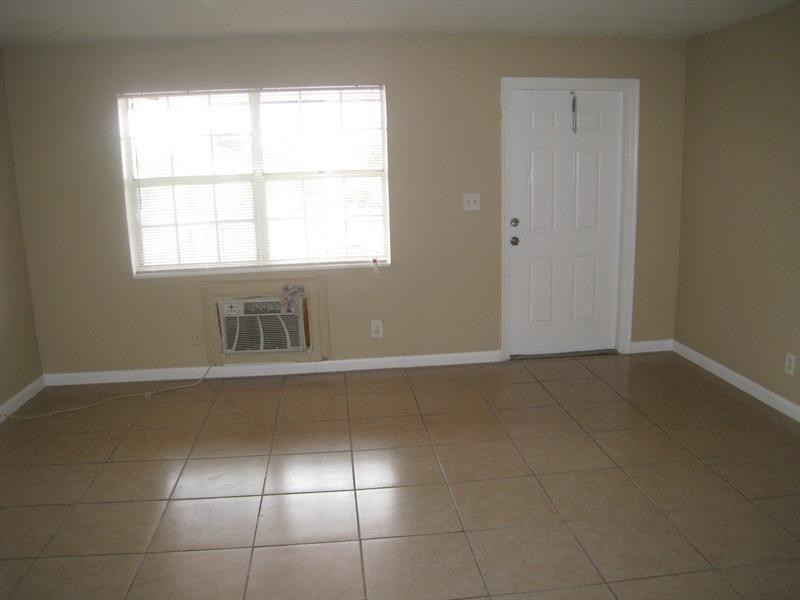 771 Sw 8th Street 111 Property Photo 8