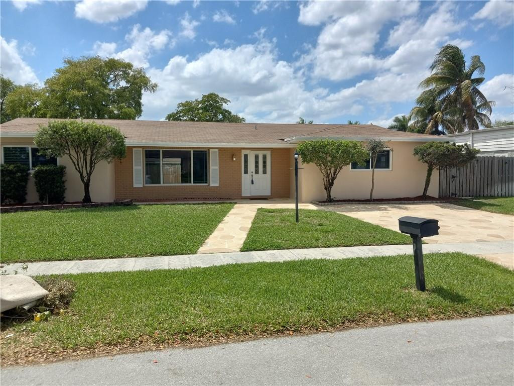 5151 Sw 101st Avenue Property Photo 1