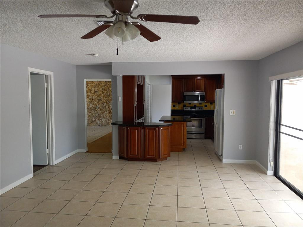 5151 Sw 101st Avenue Property Photo 4