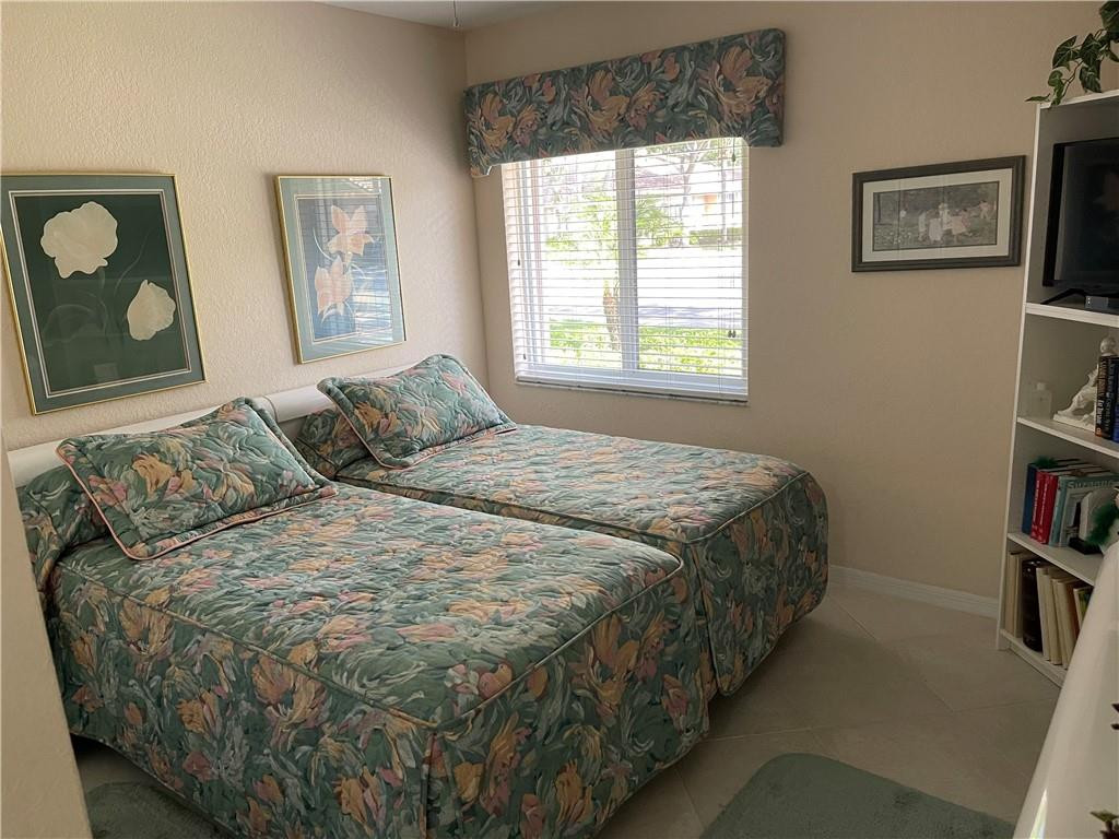 15864 Sw 10th Street Property Photo 4