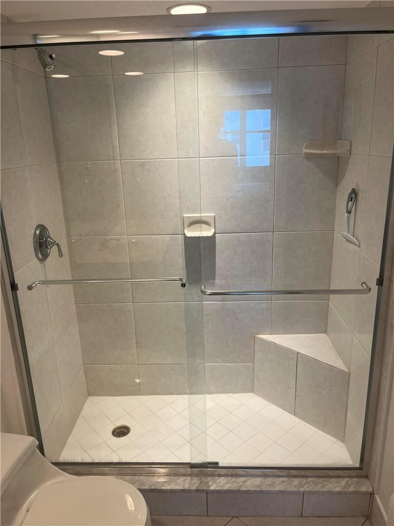 101 Briny Avenue 2402 Property Photo 14