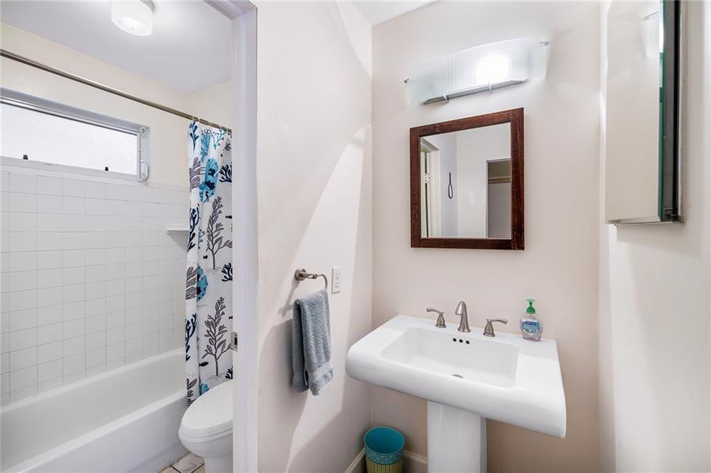 709 Sw 12th Avenue Property Photo 10